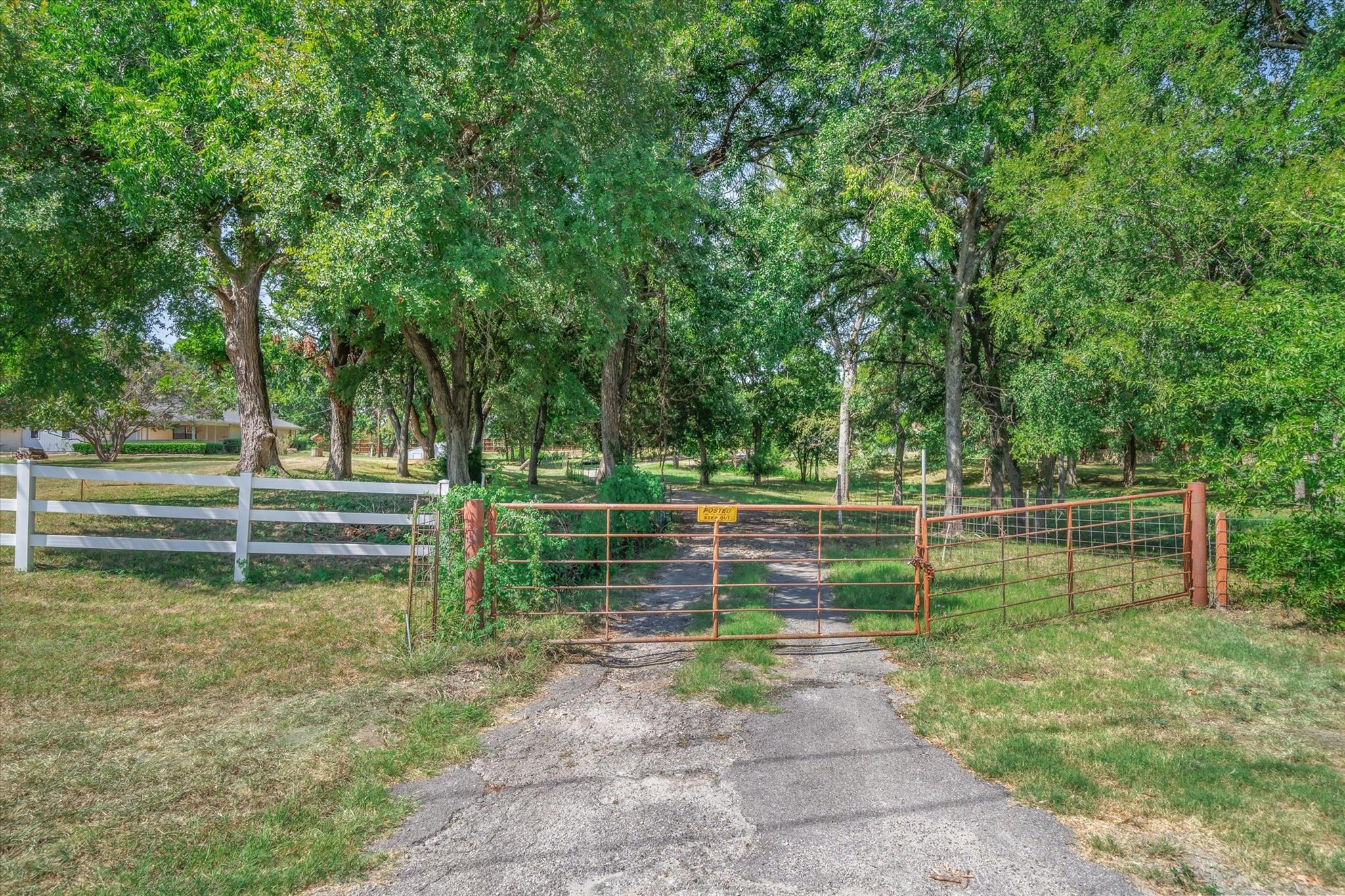 main property photo 39