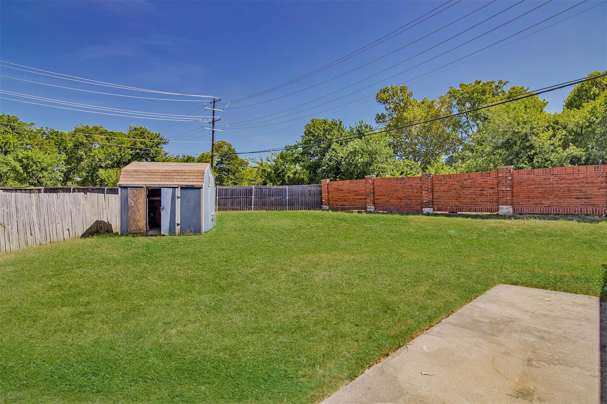 main property photo 22