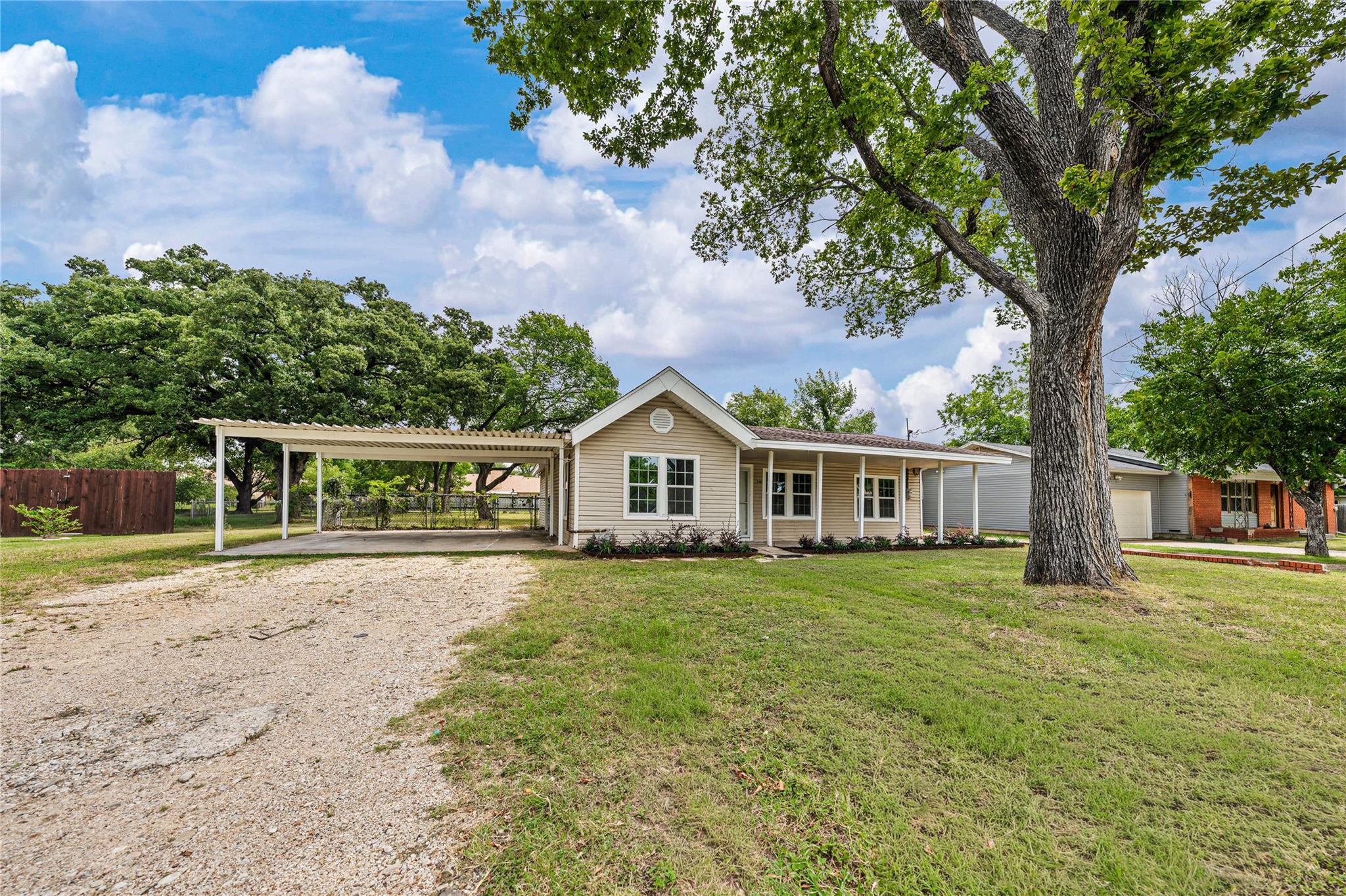 property viewer photo 1