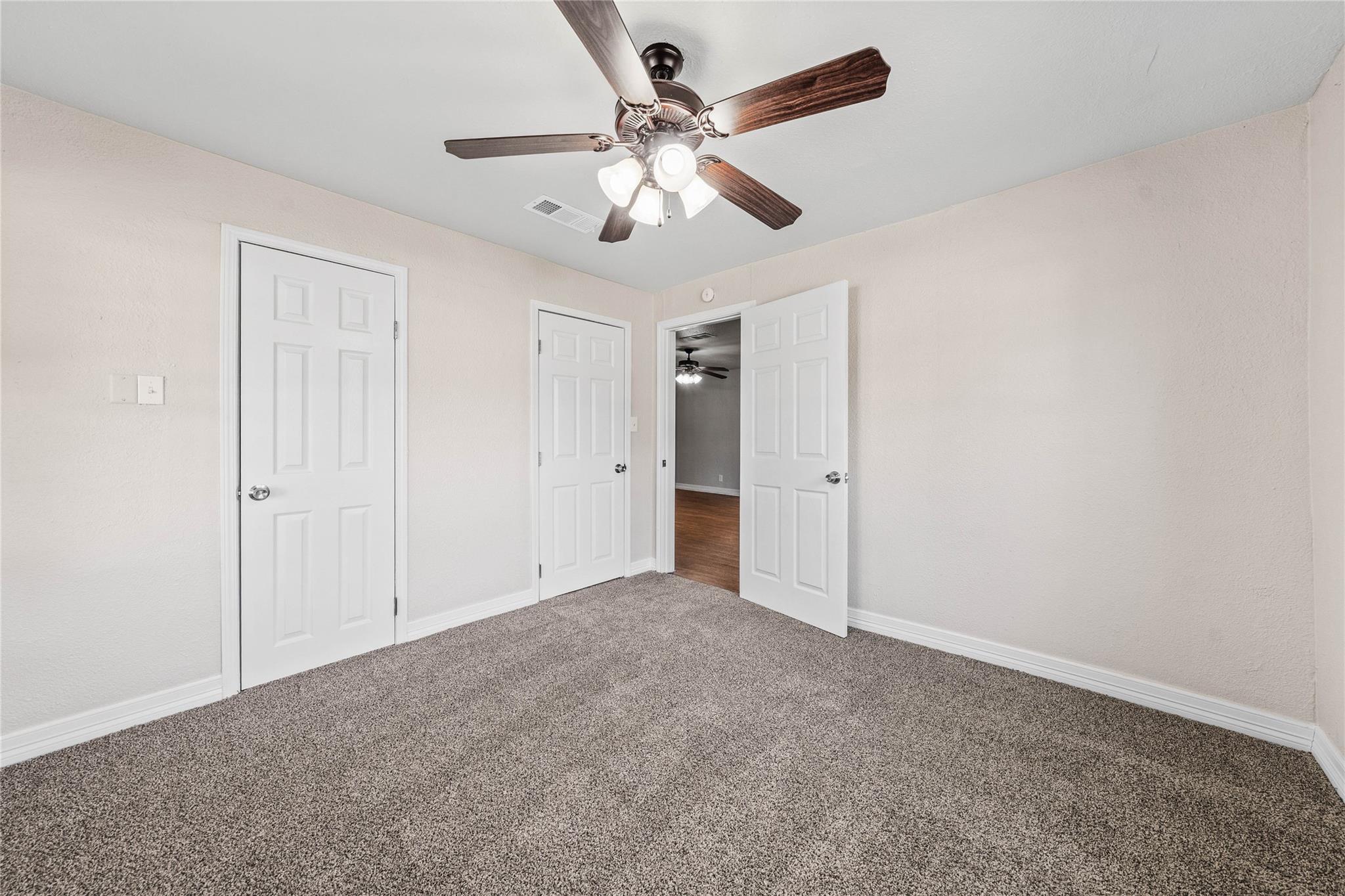 property viewer photo 16