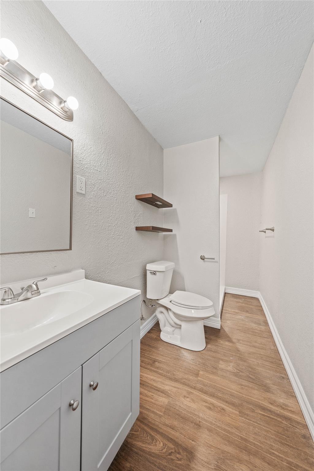 property viewer photo 19