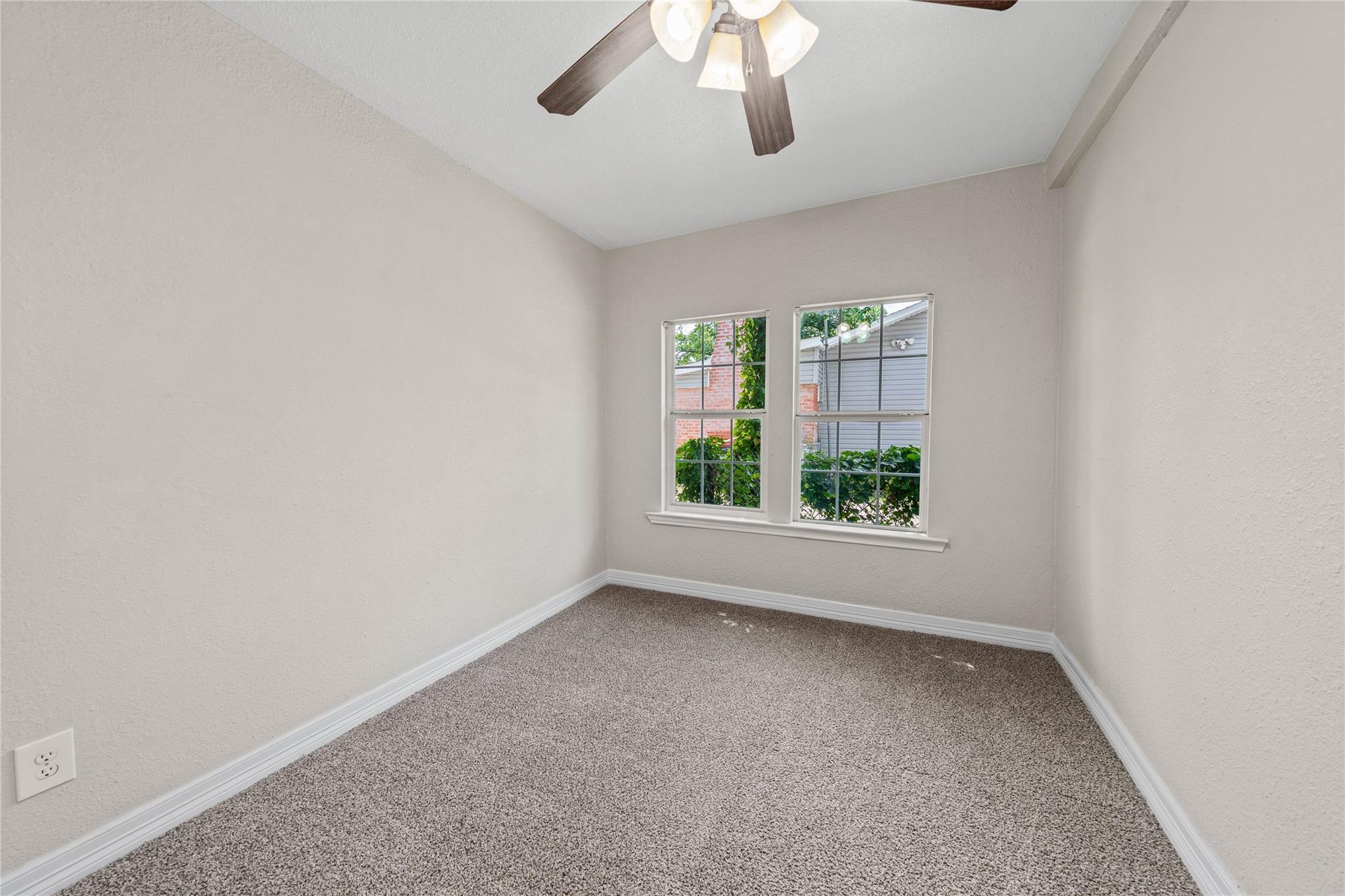 property viewer photo 21