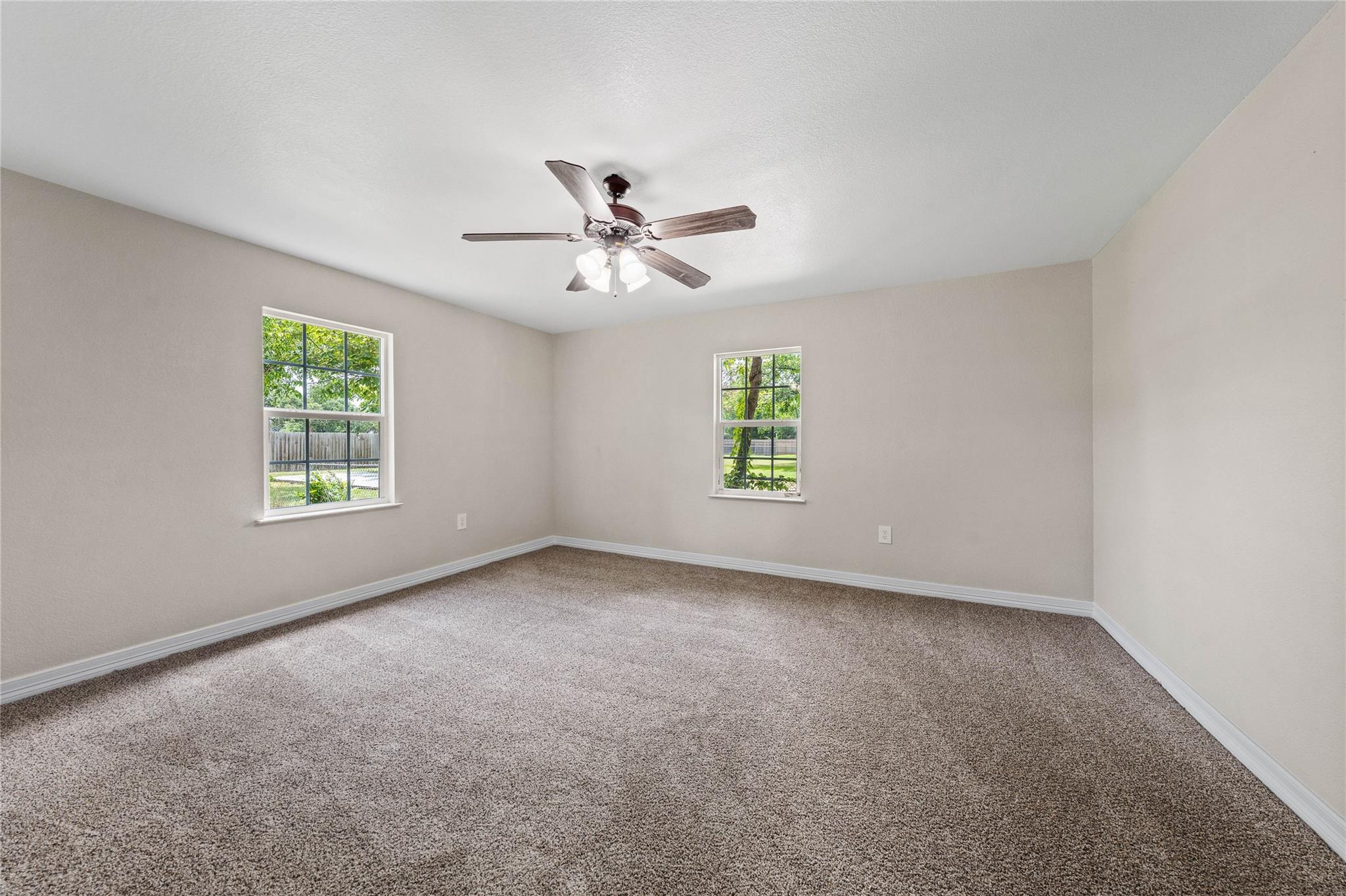 property viewer photo 26