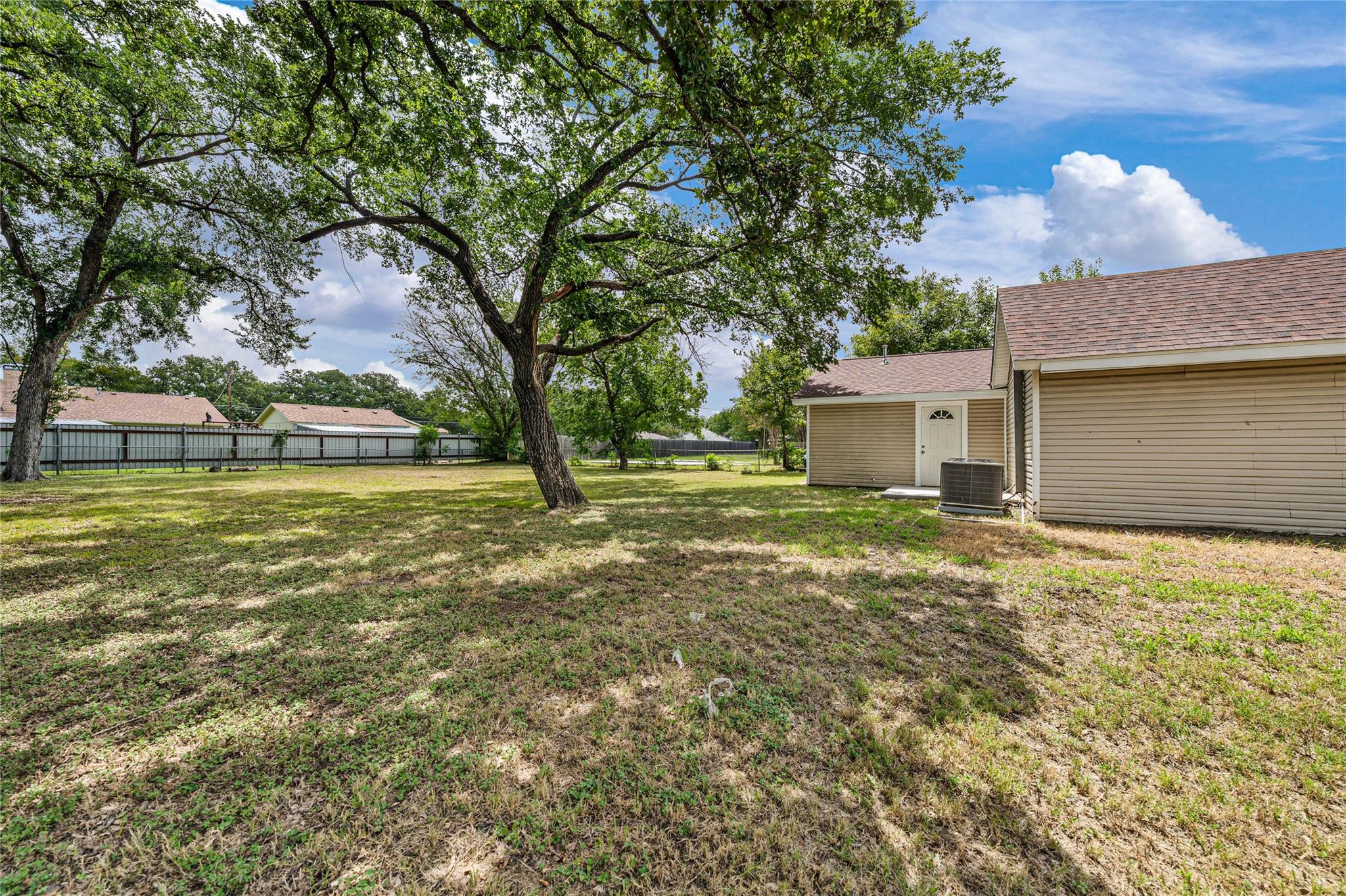 property viewer photo 30