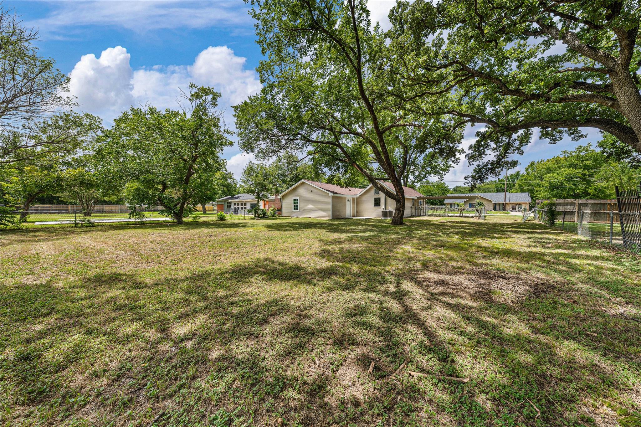 property viewer photo 32