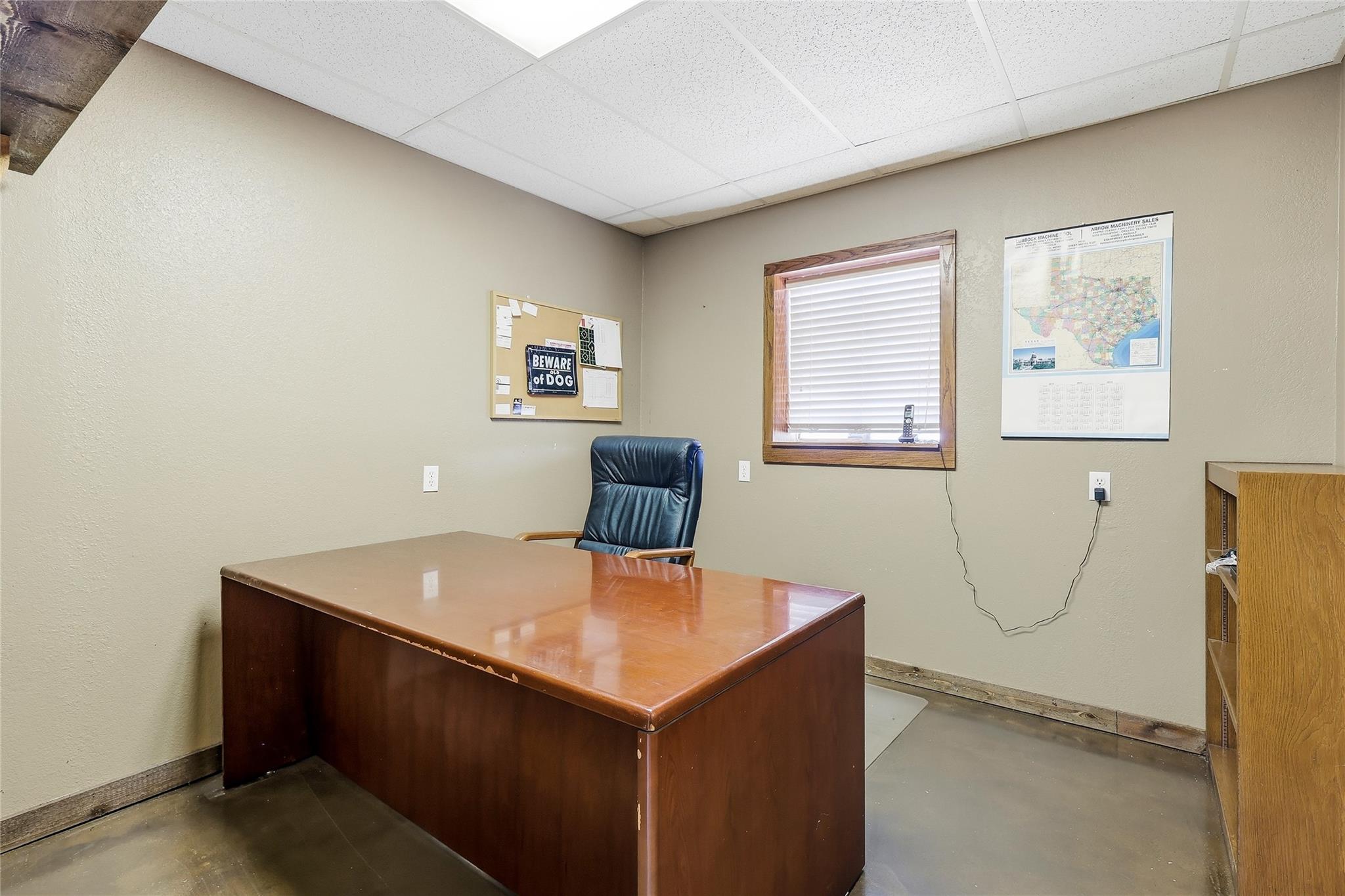 main property photo 12