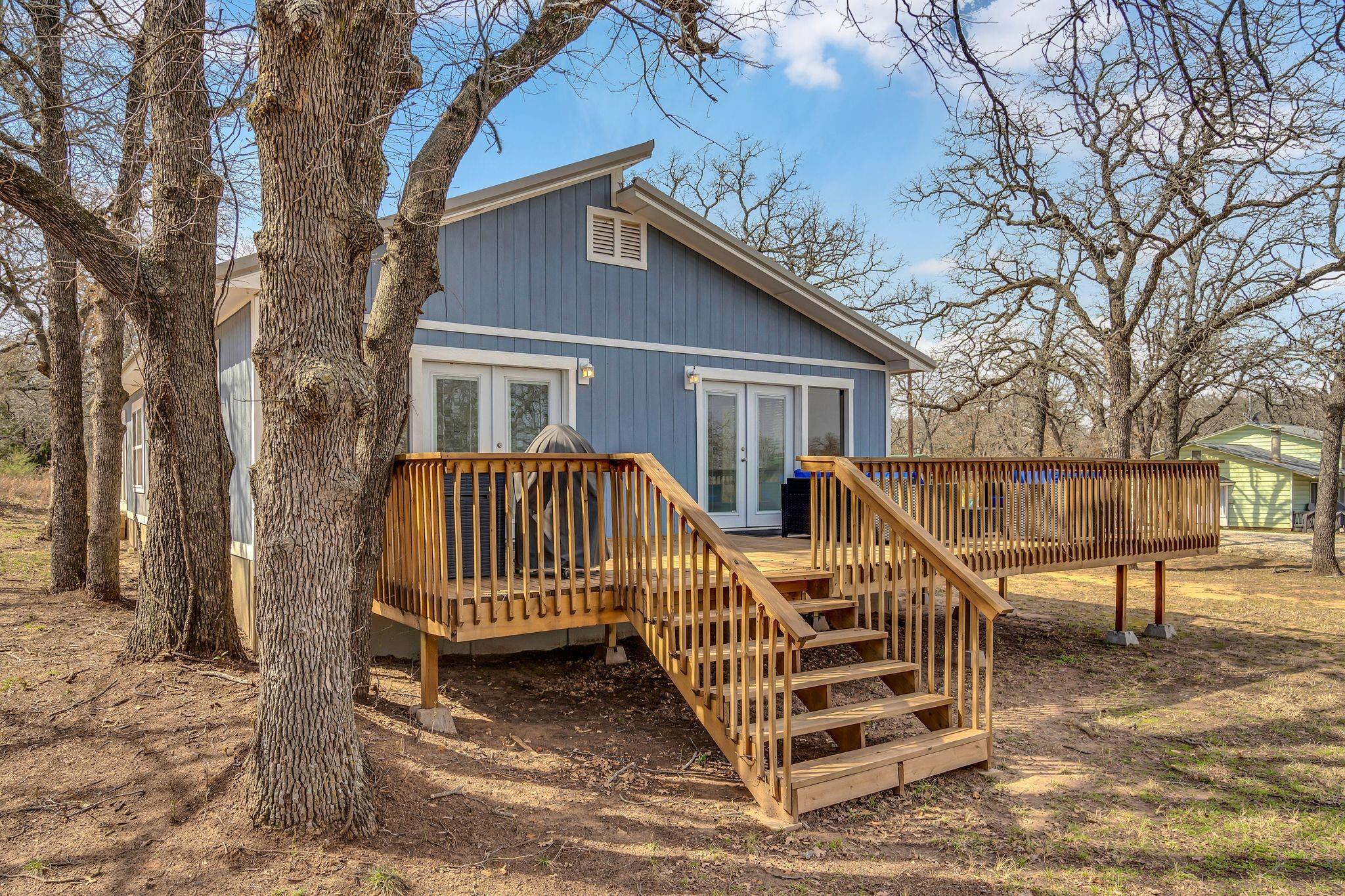 main property photo 22
