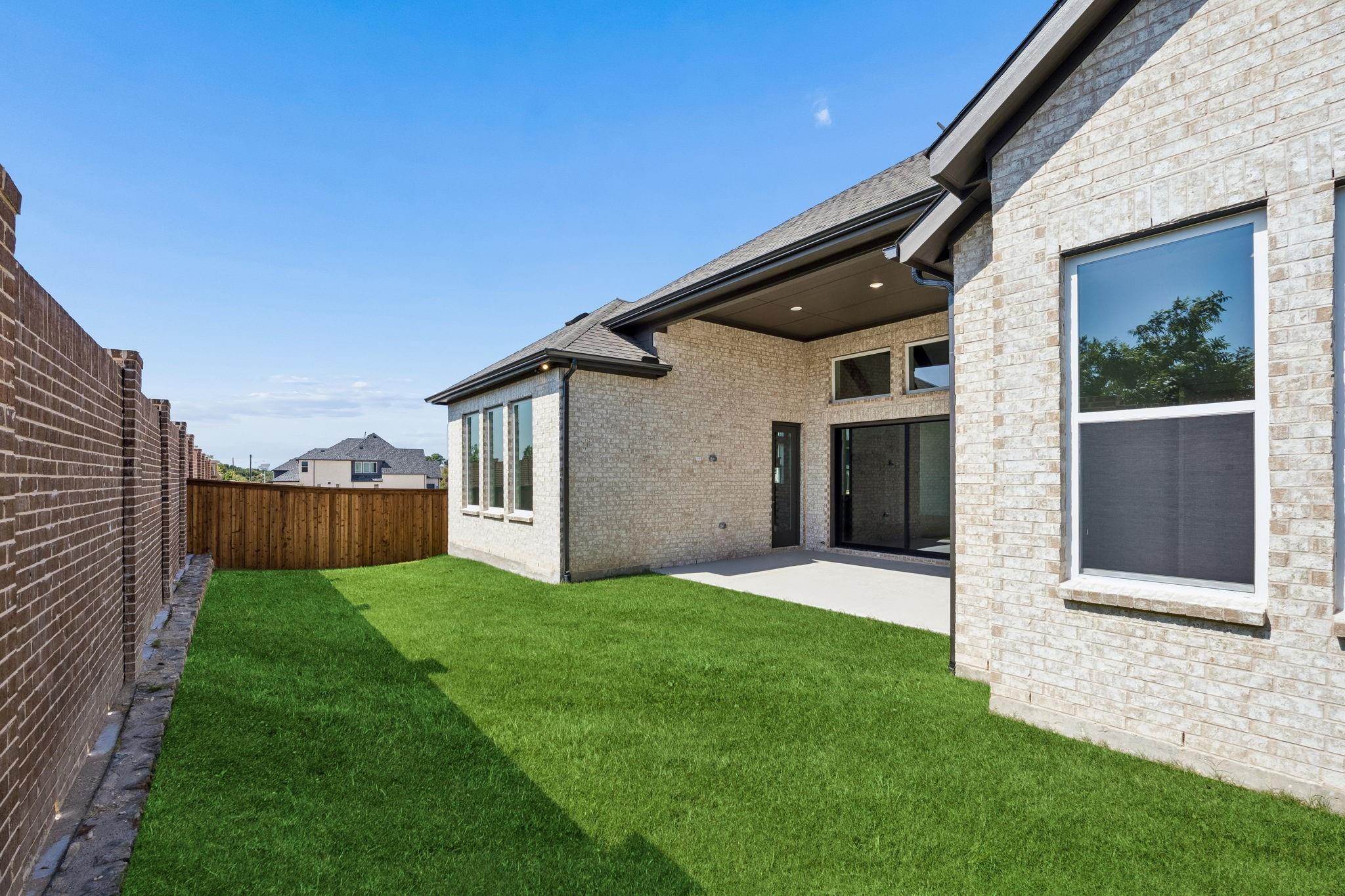 main property photo 20