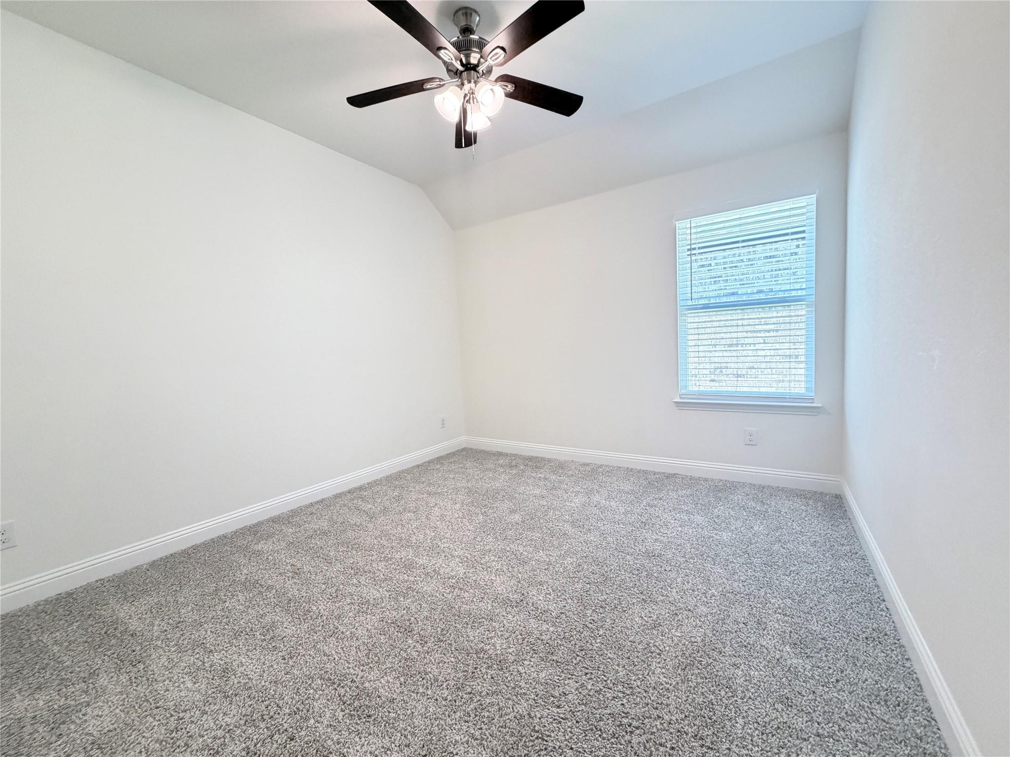 property viewer photo 16