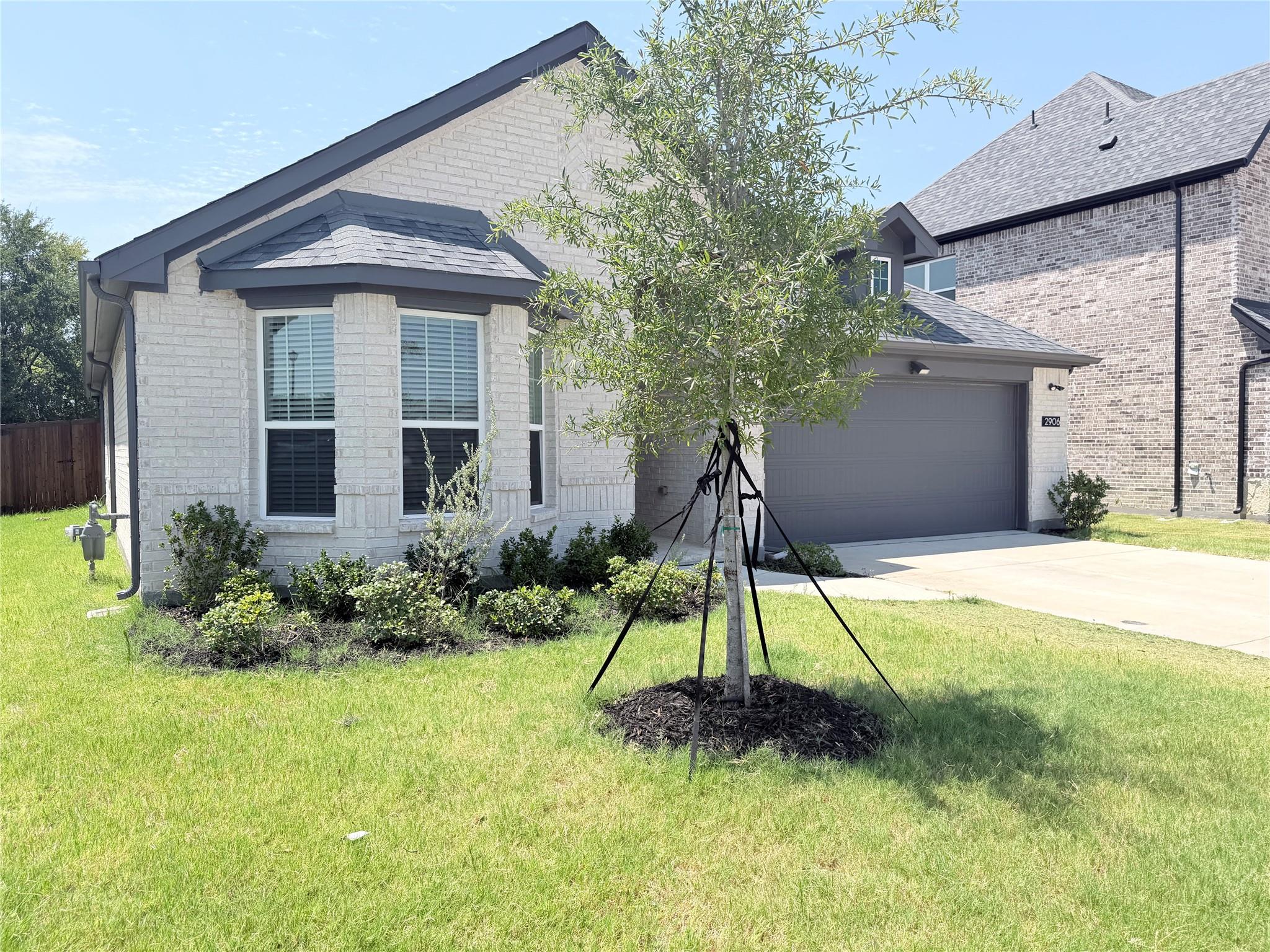 property viewer photo 2