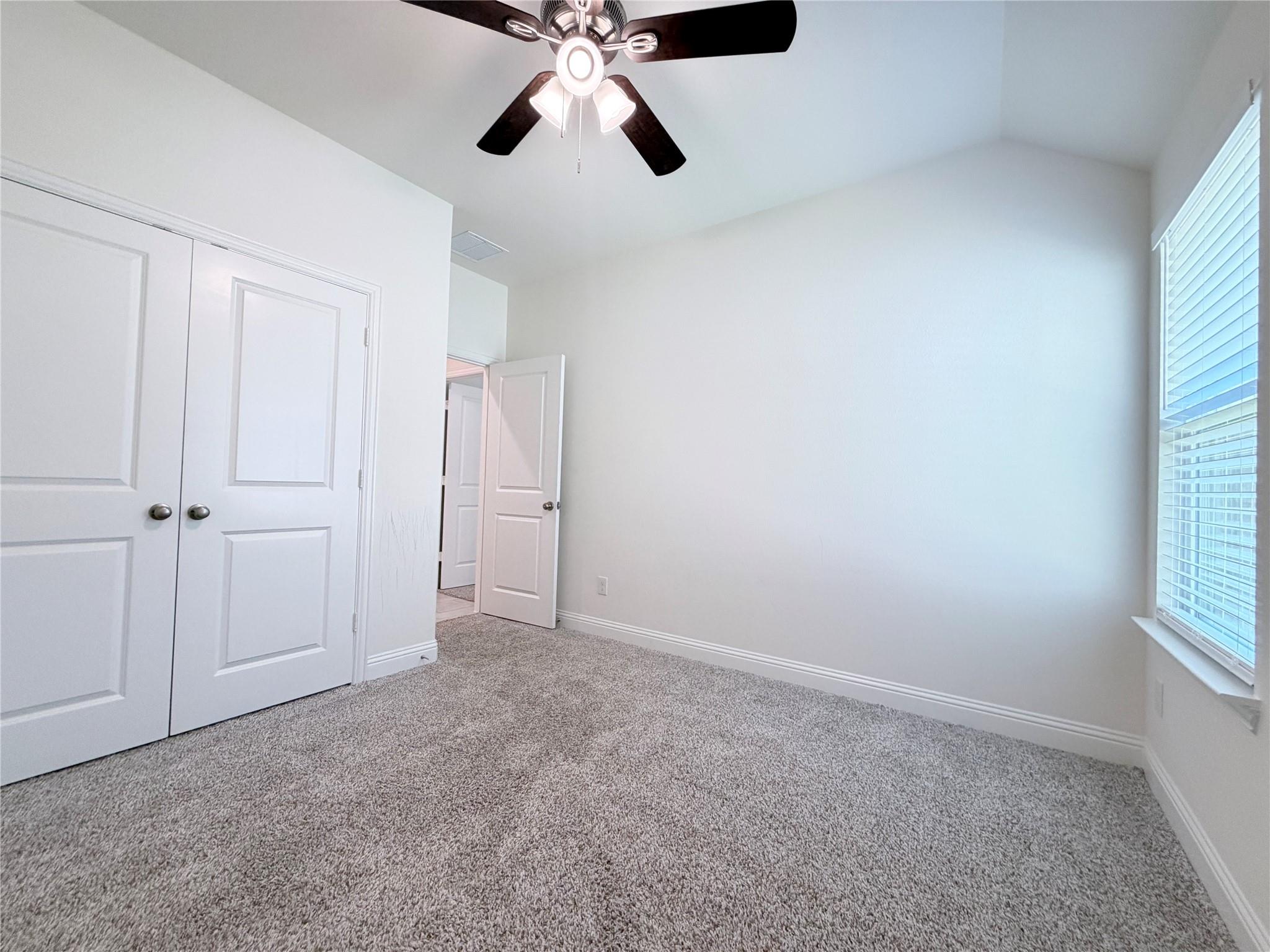 property viewer photo 20