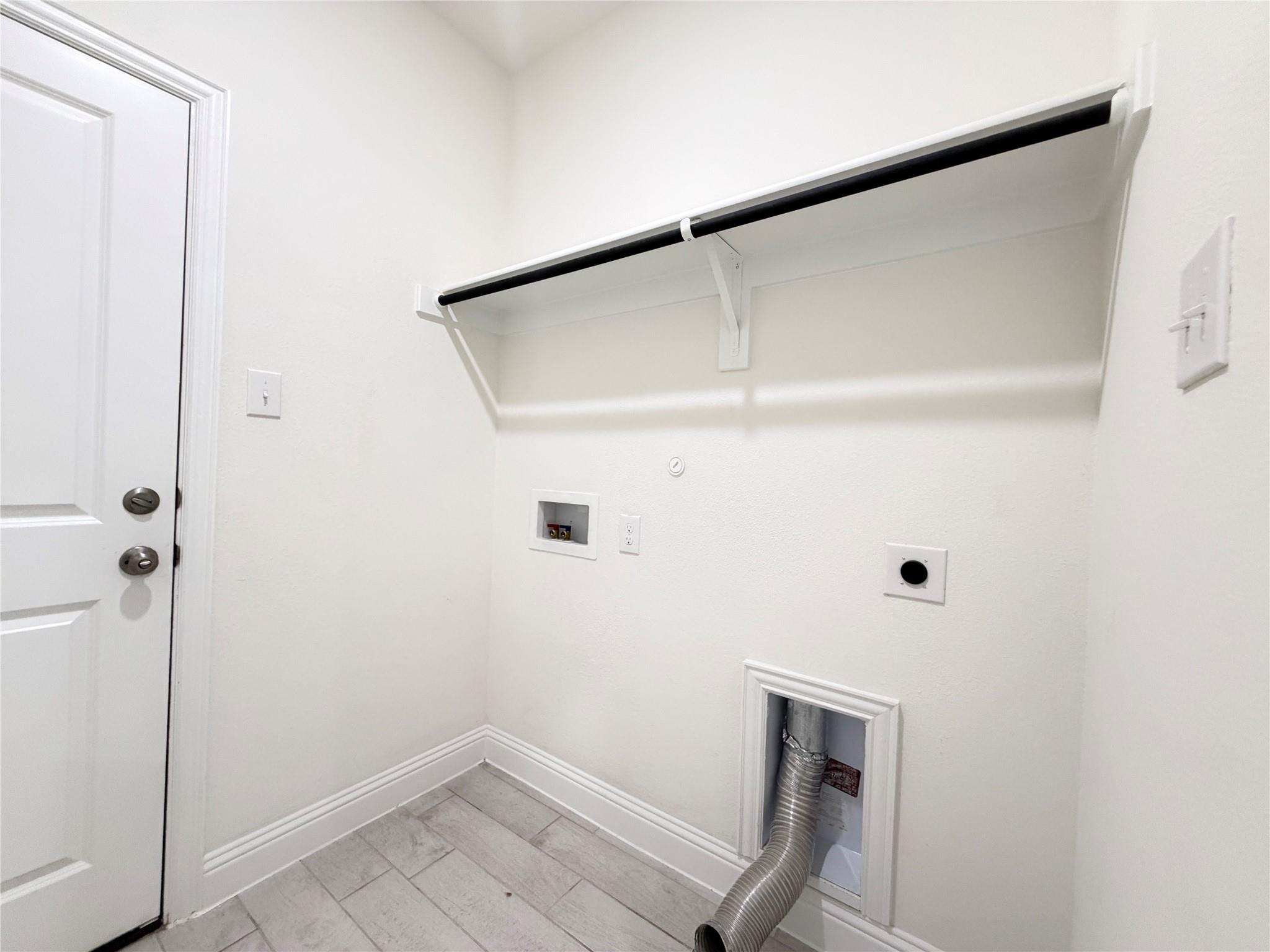 property viewer photo 23
