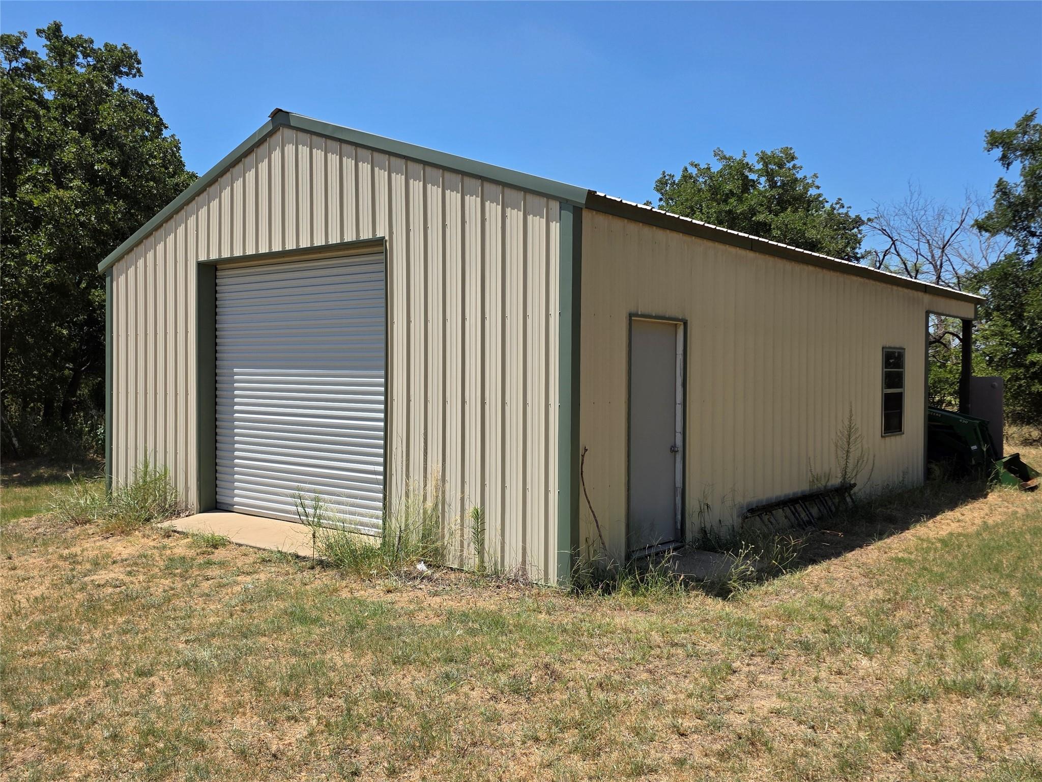main property photo 7