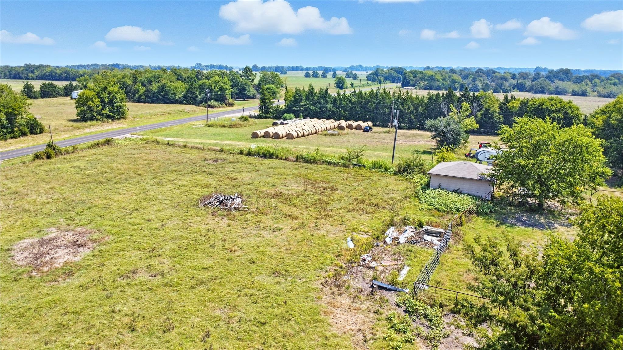 main property photo 19