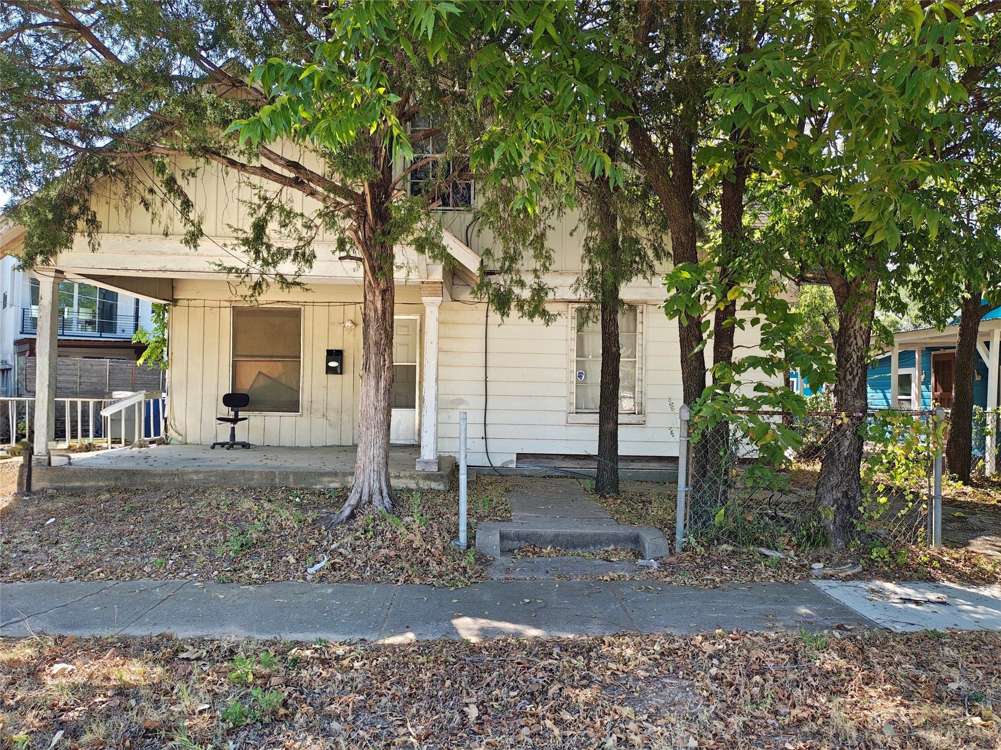 main property photo 4