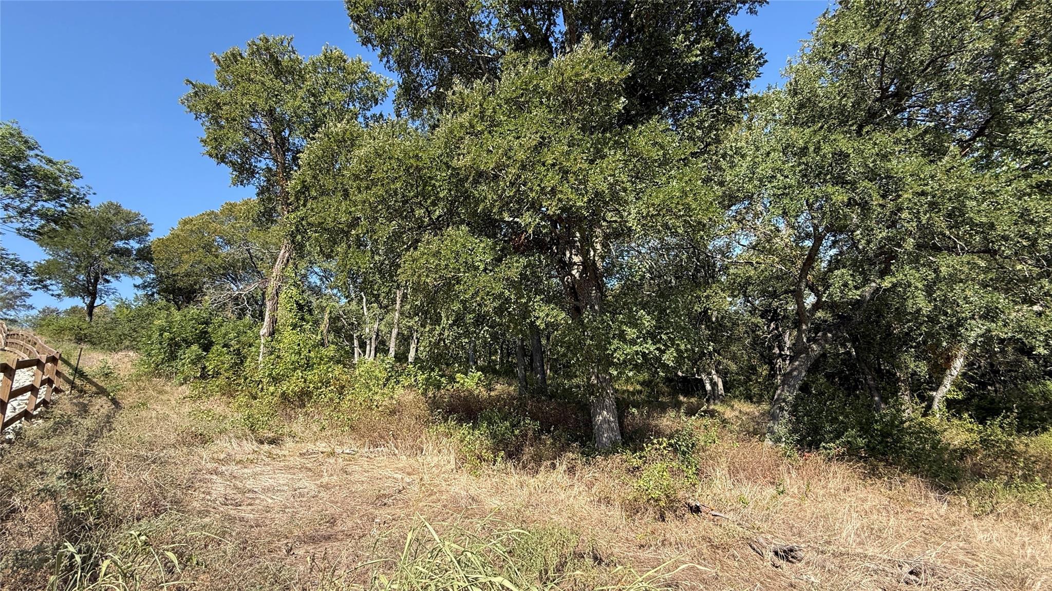 main property photo 24