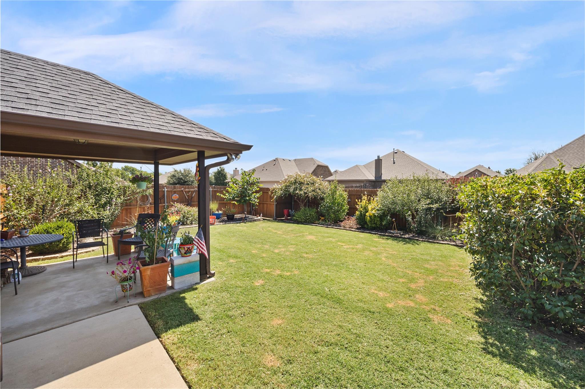 main property photo 22