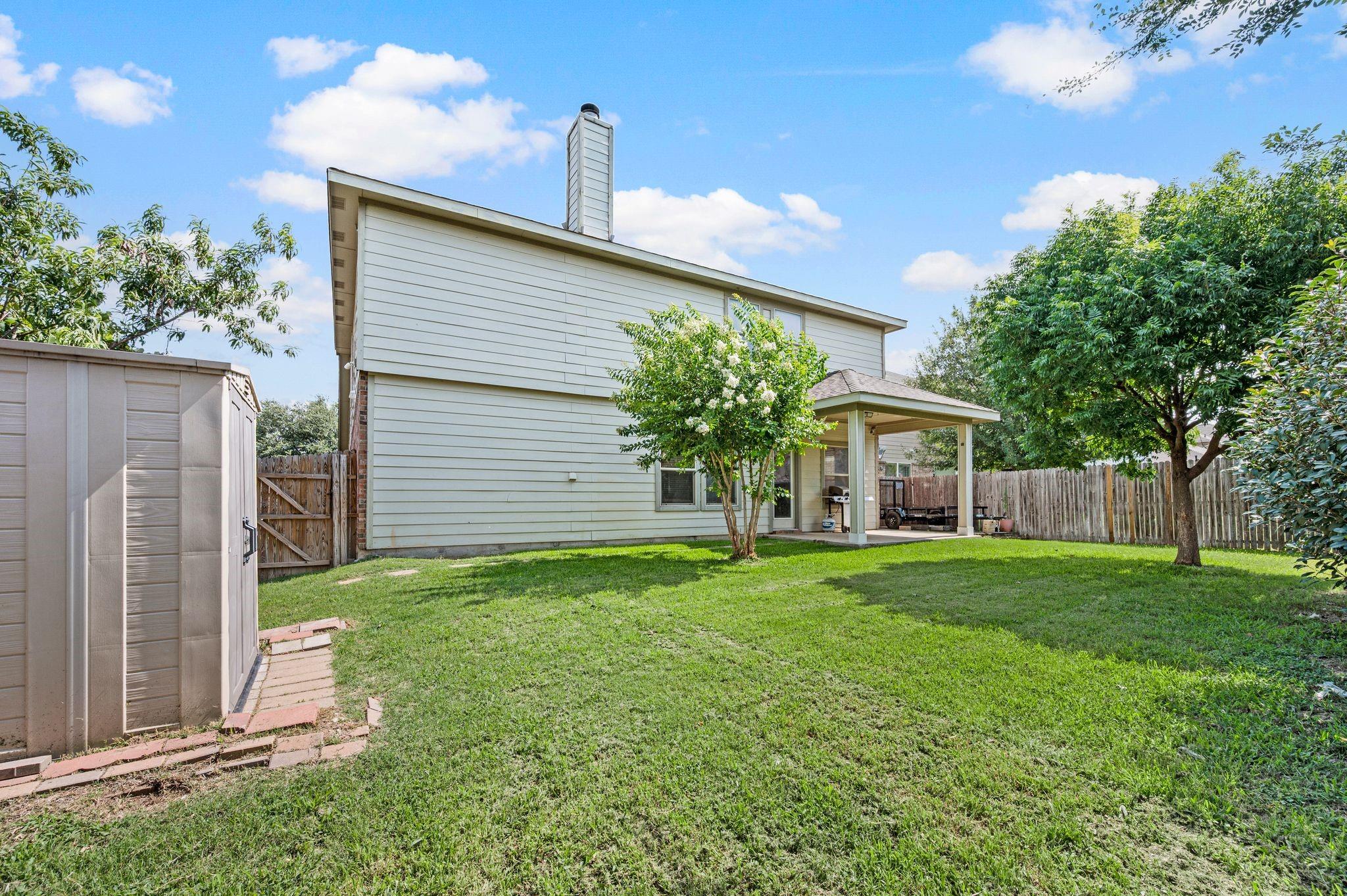 main property photo 25