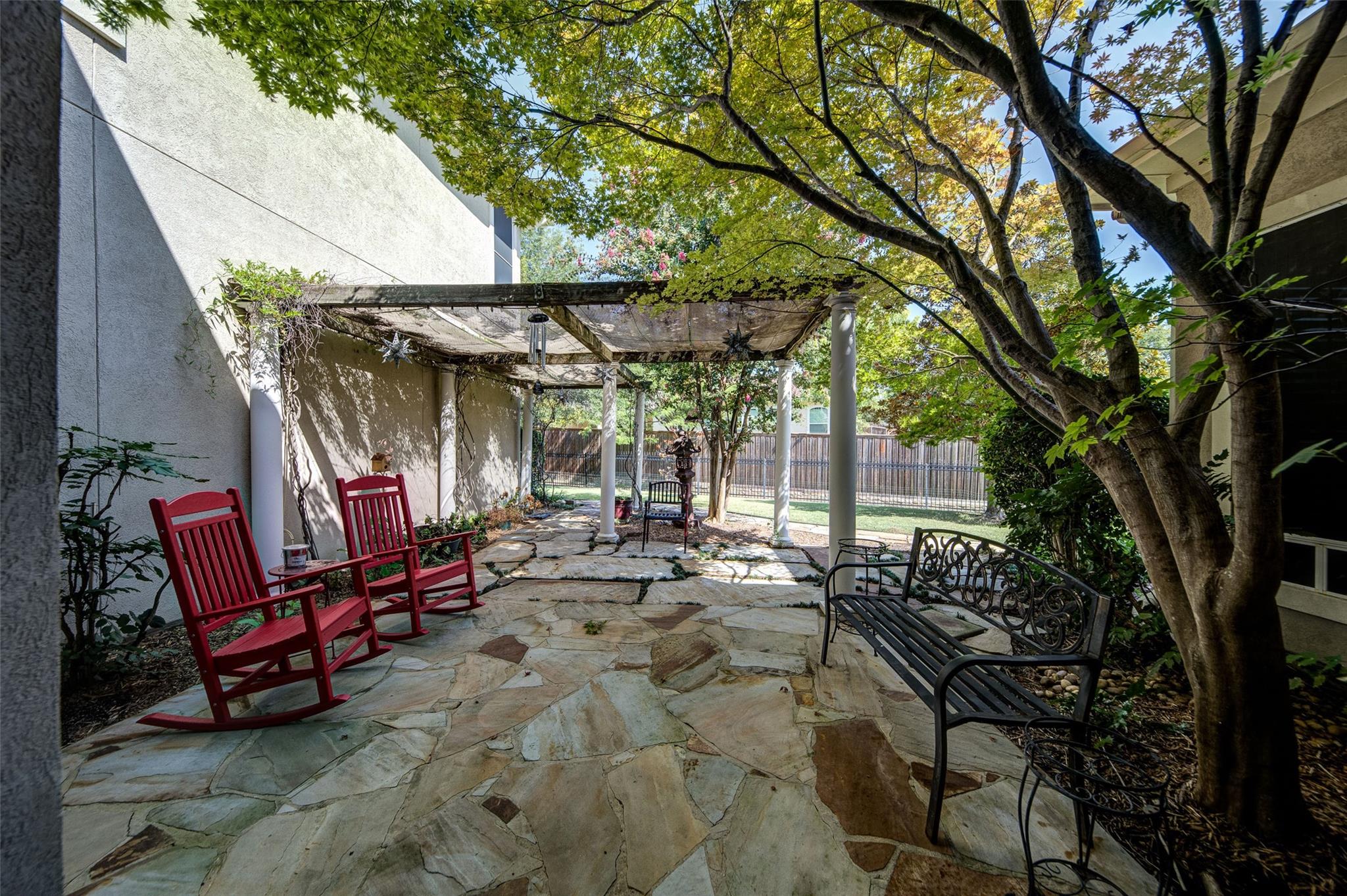 main property photo 27