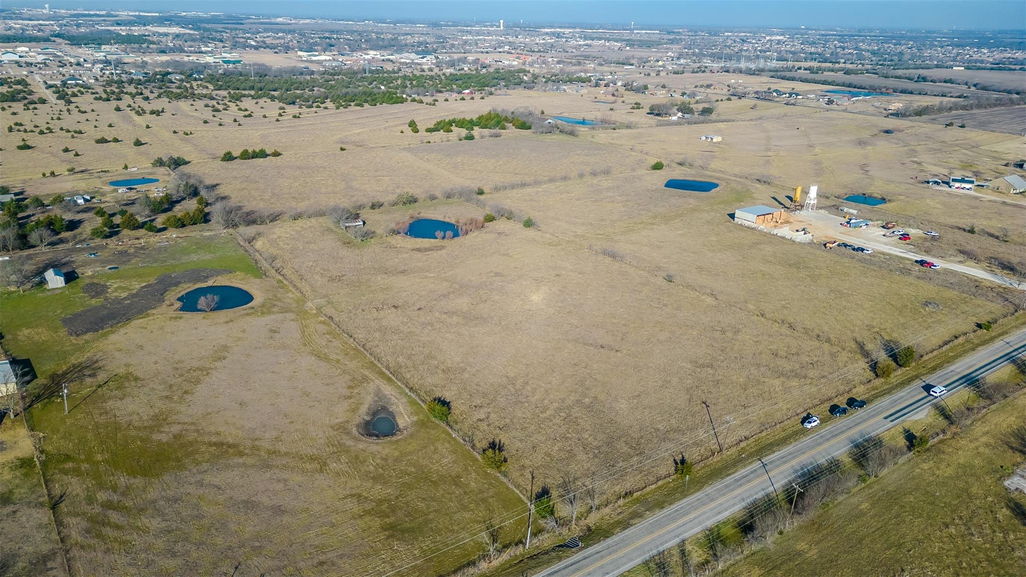main property photo 13