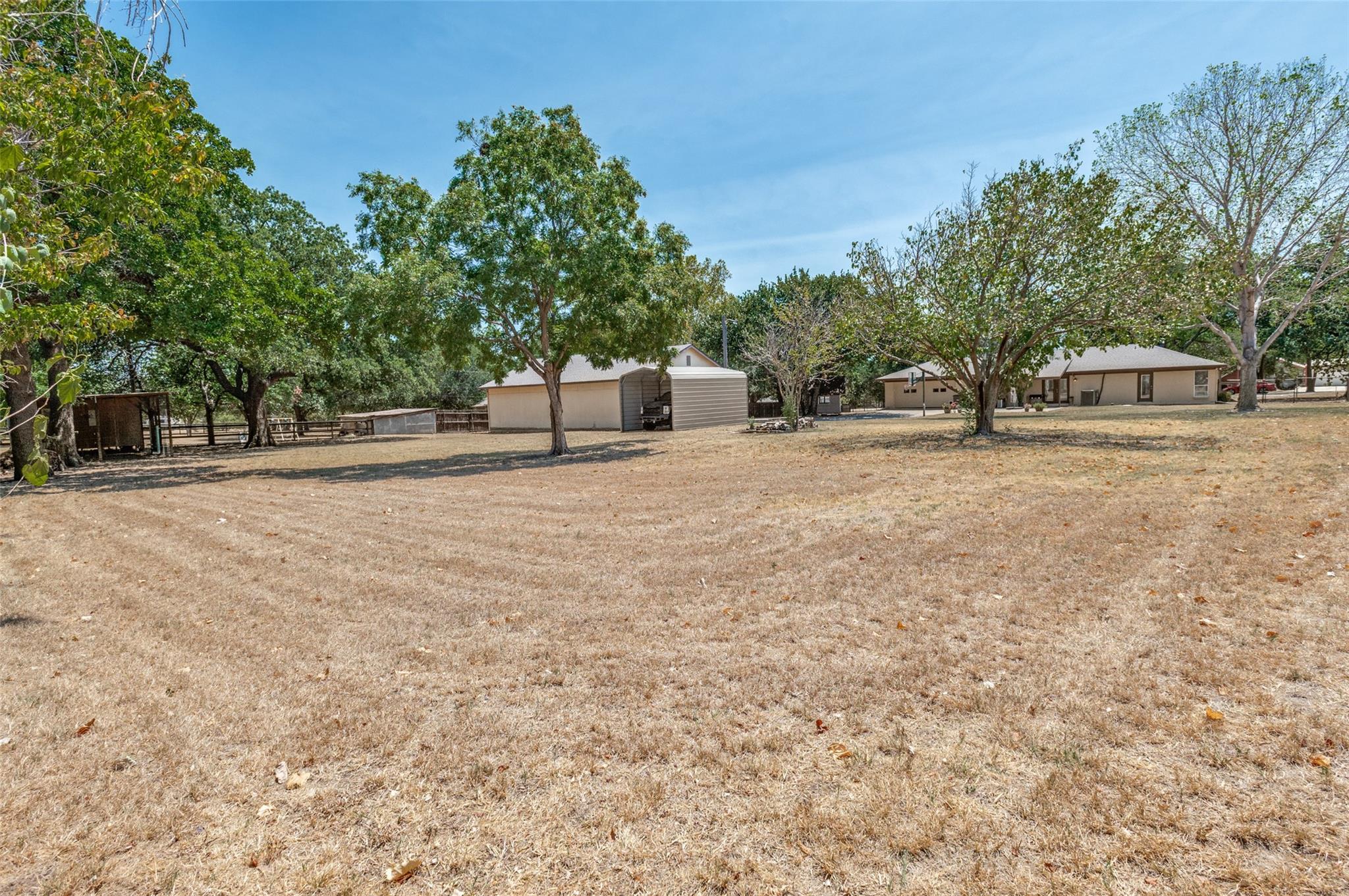 main property photo 32