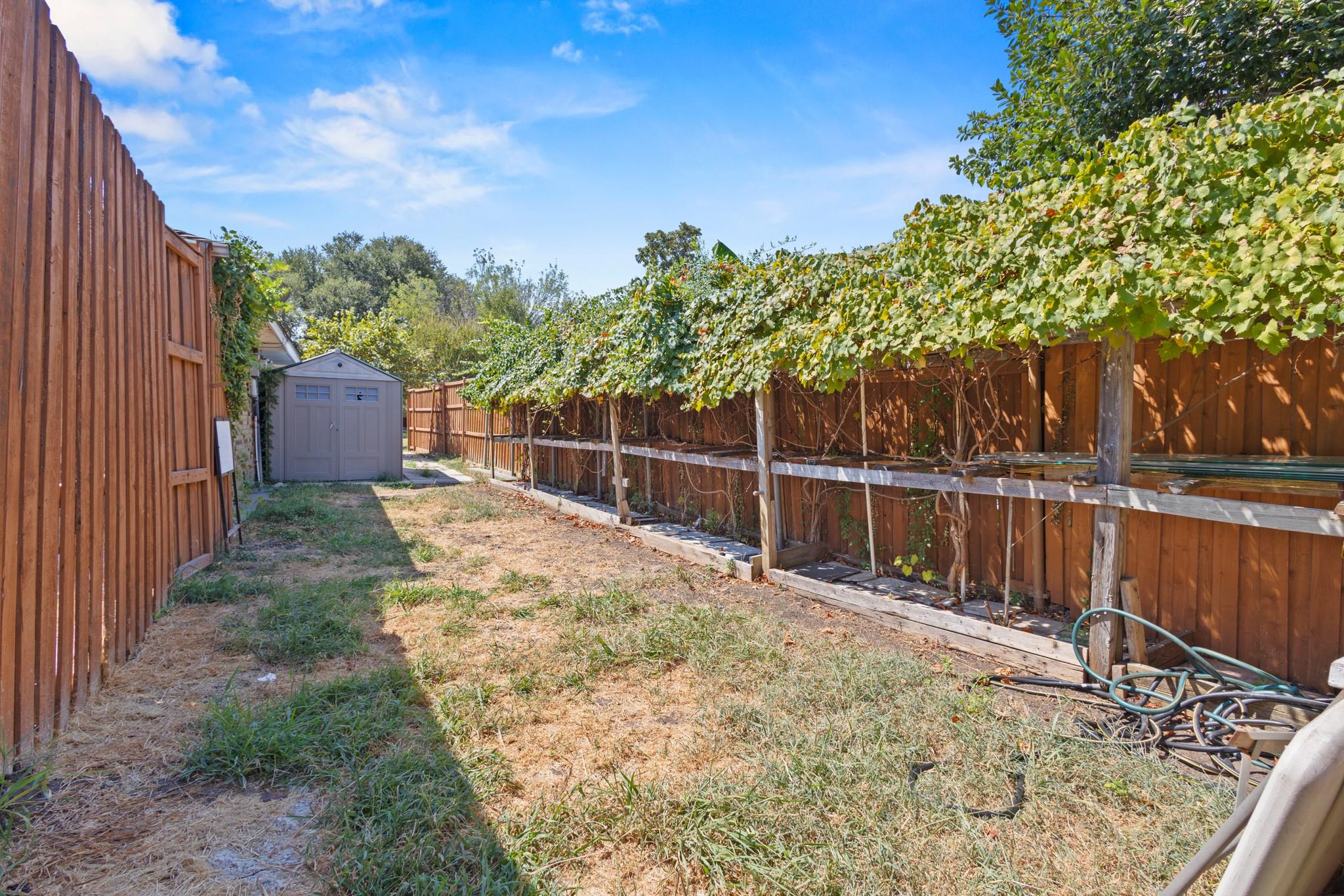 main property photo 32