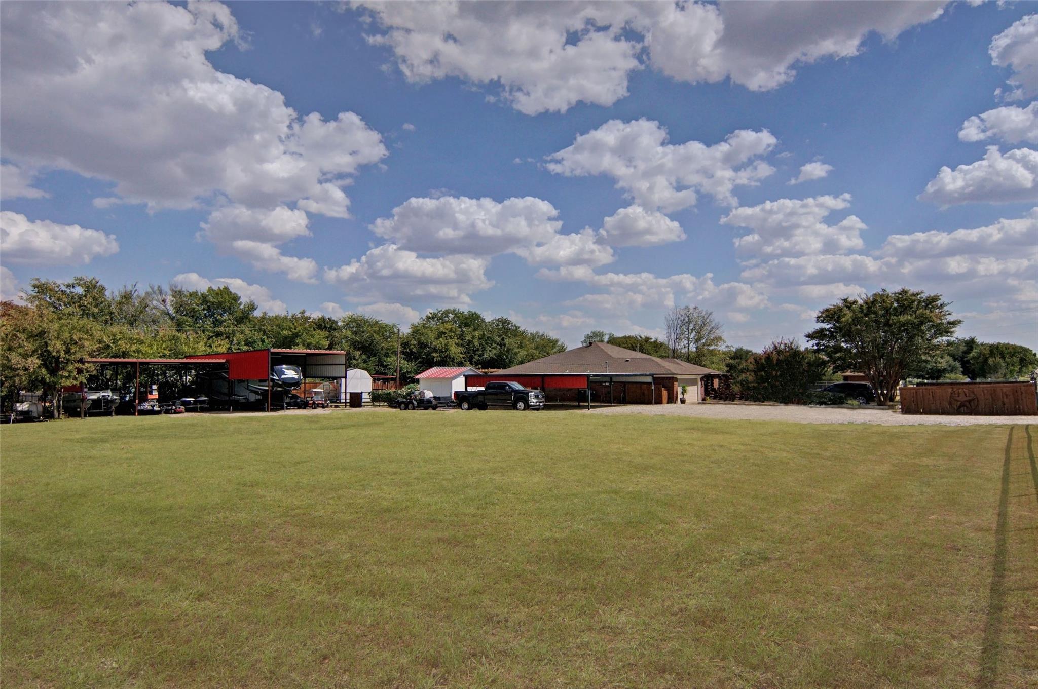 main property photo 27
