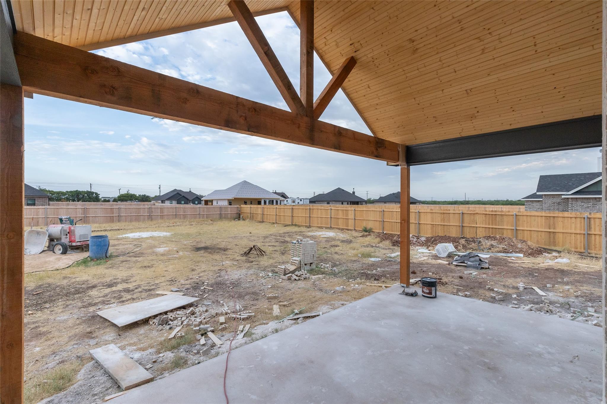 main property photo 14