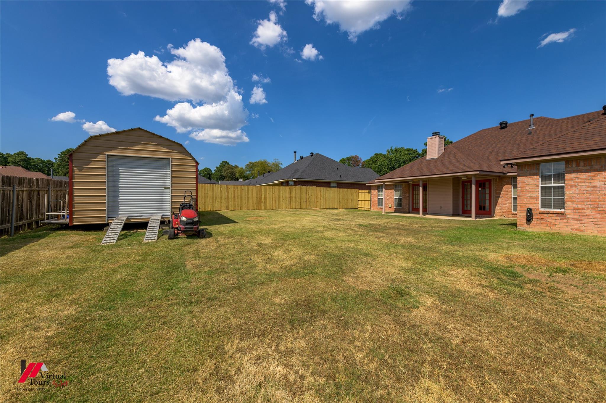 main property photo 36