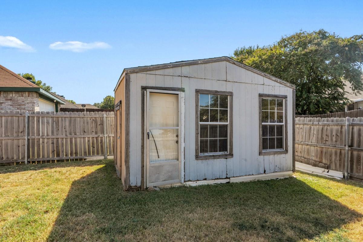 main property photo 22