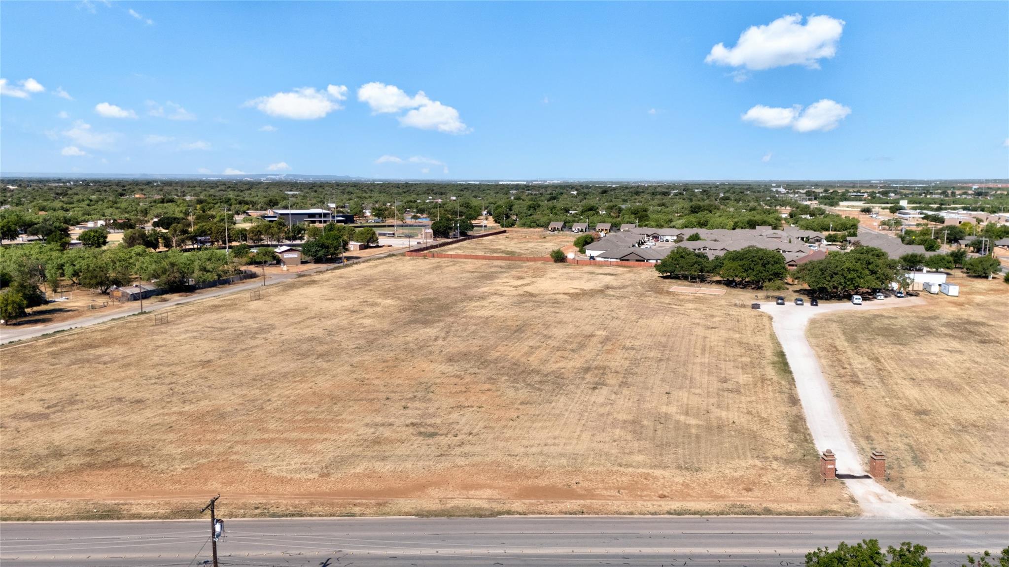 main property photo 12