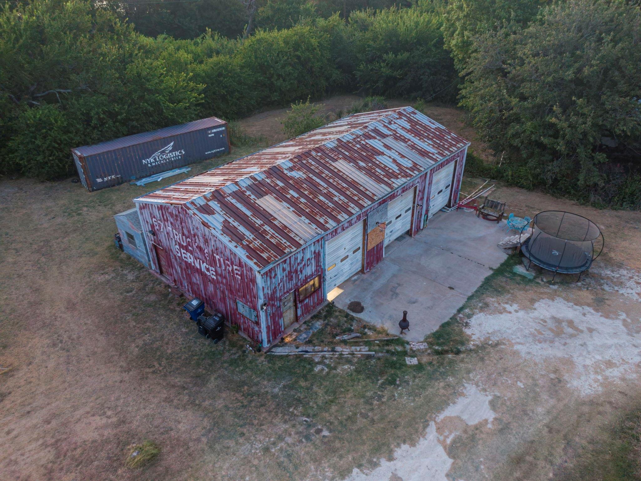 main property photo 5