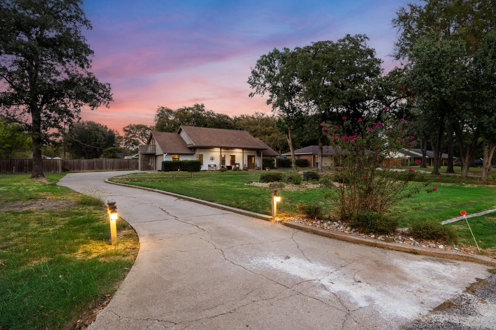 main property photo 7