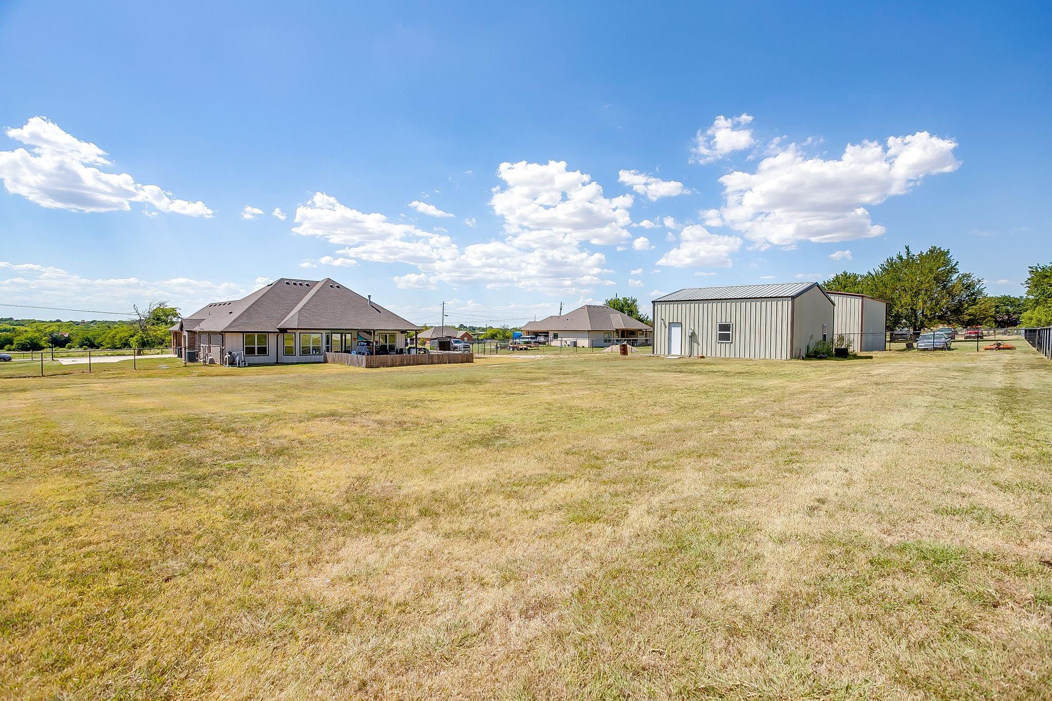 main property photo 33