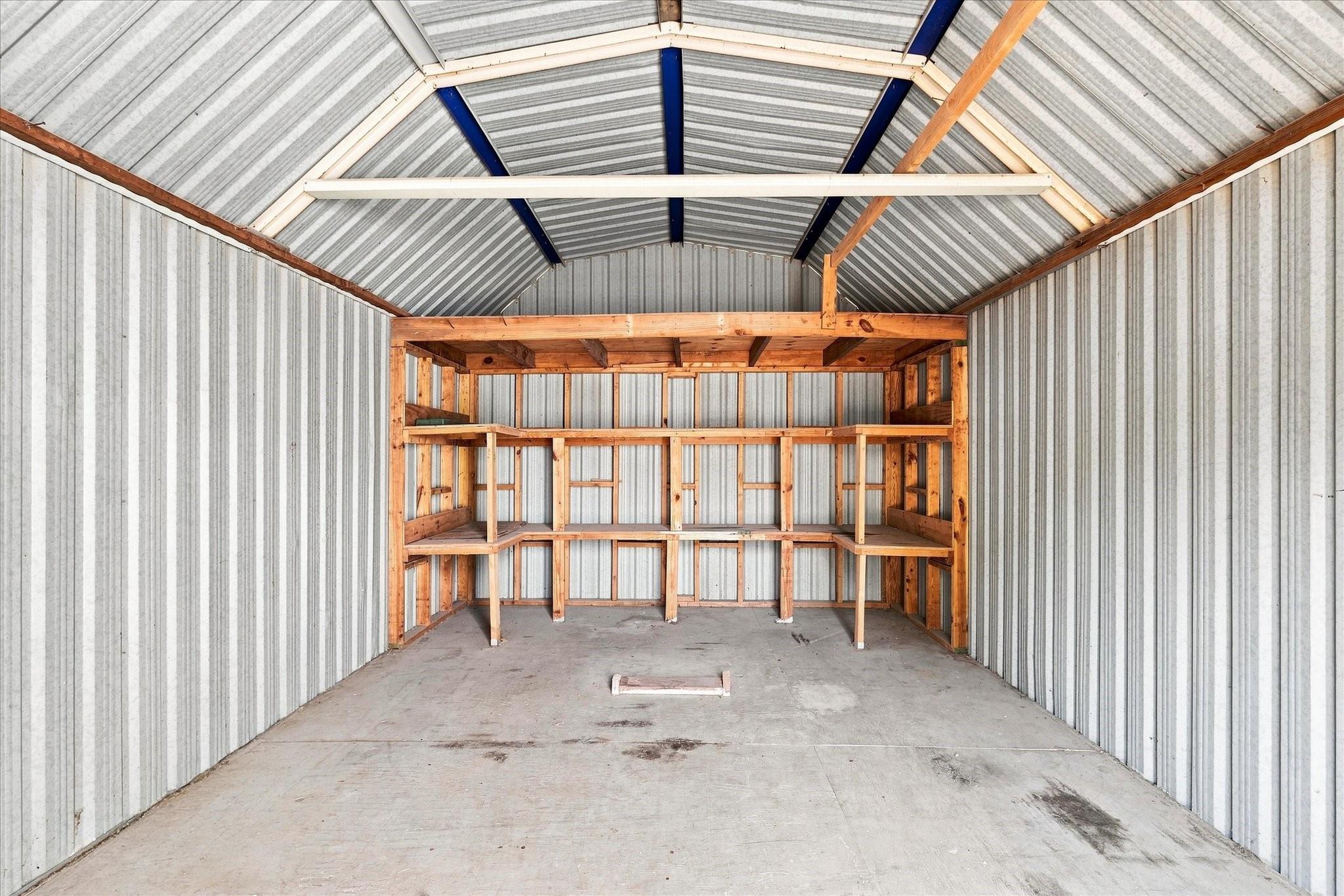 main property photo 25