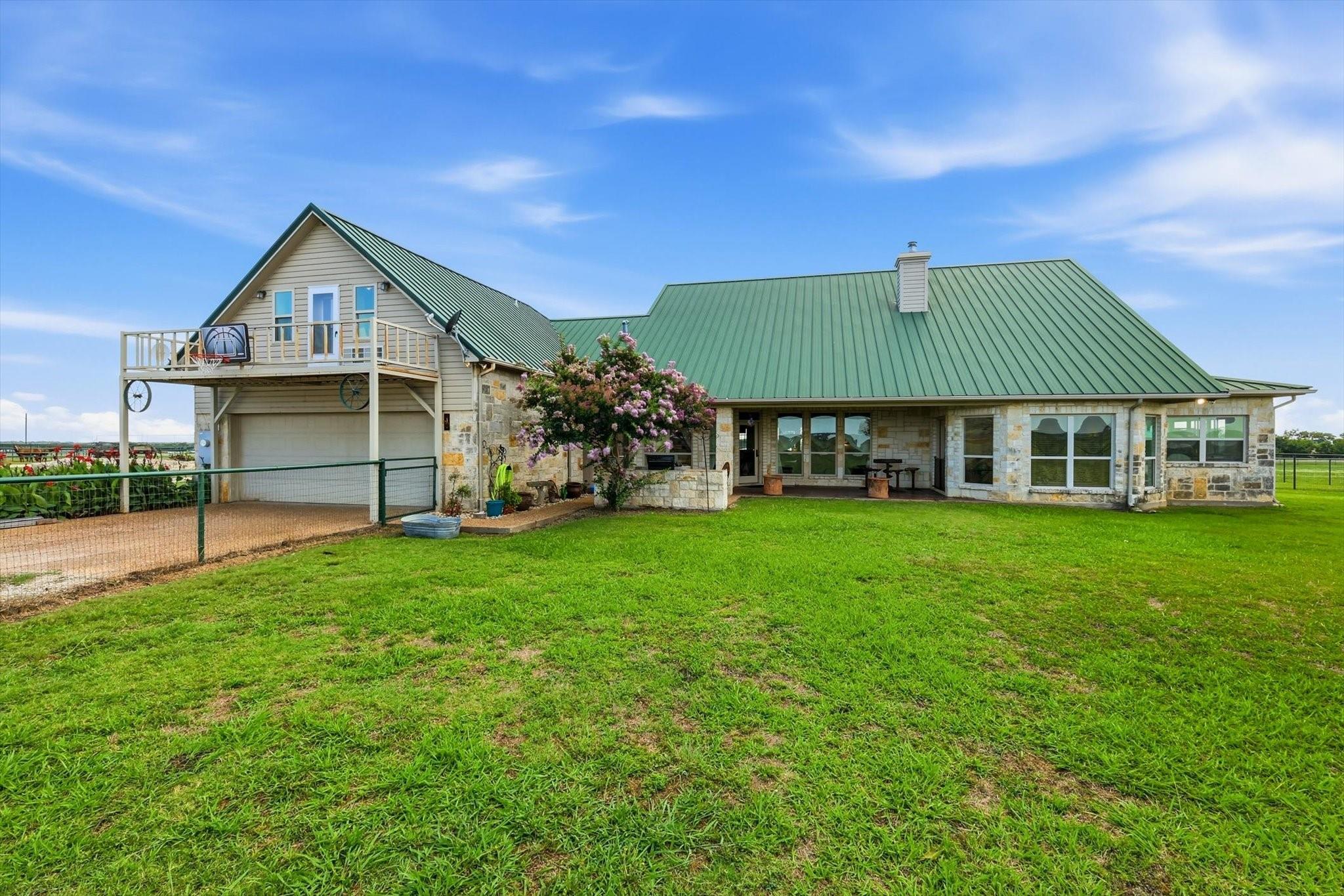 main property photo 27