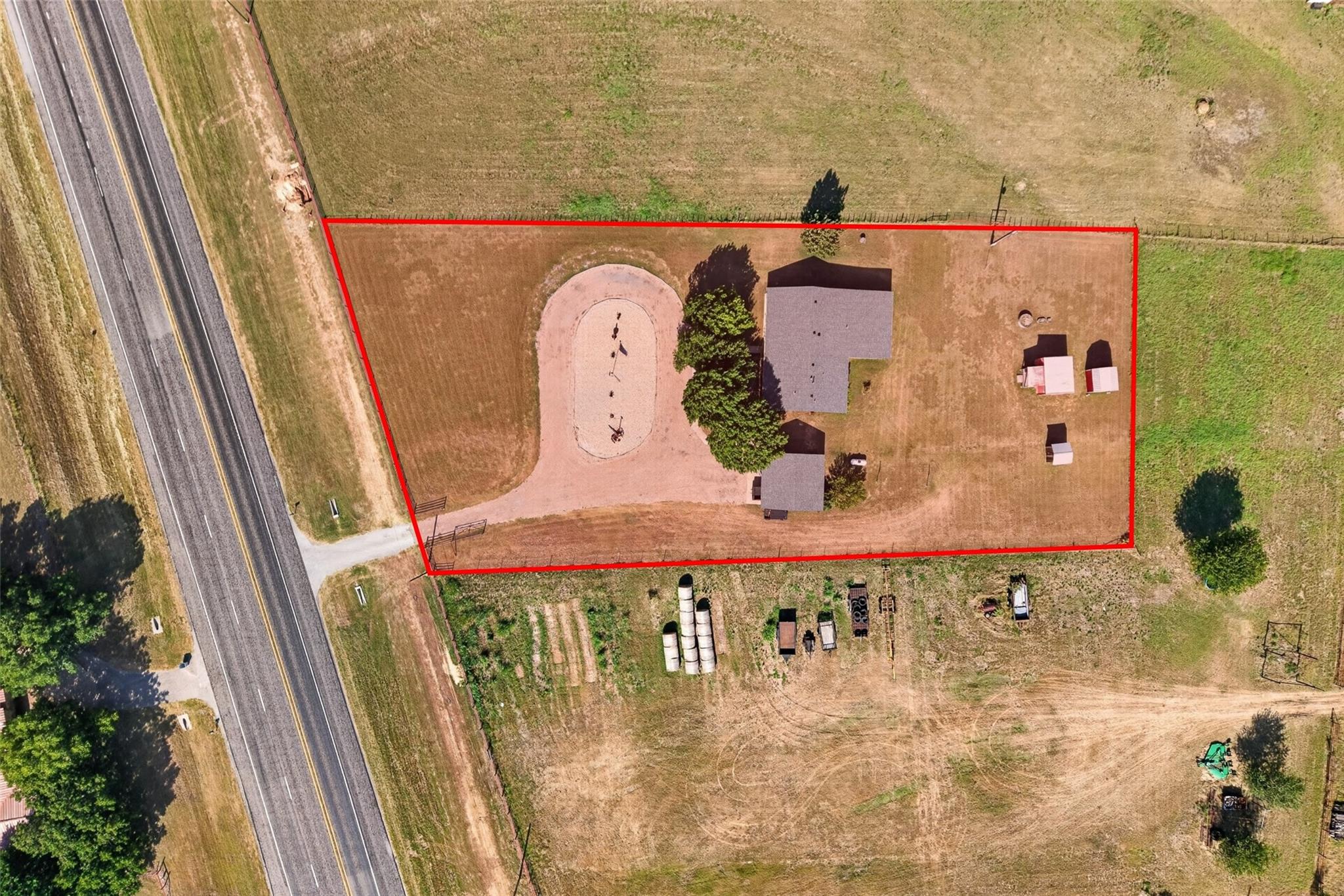 main property photo 36