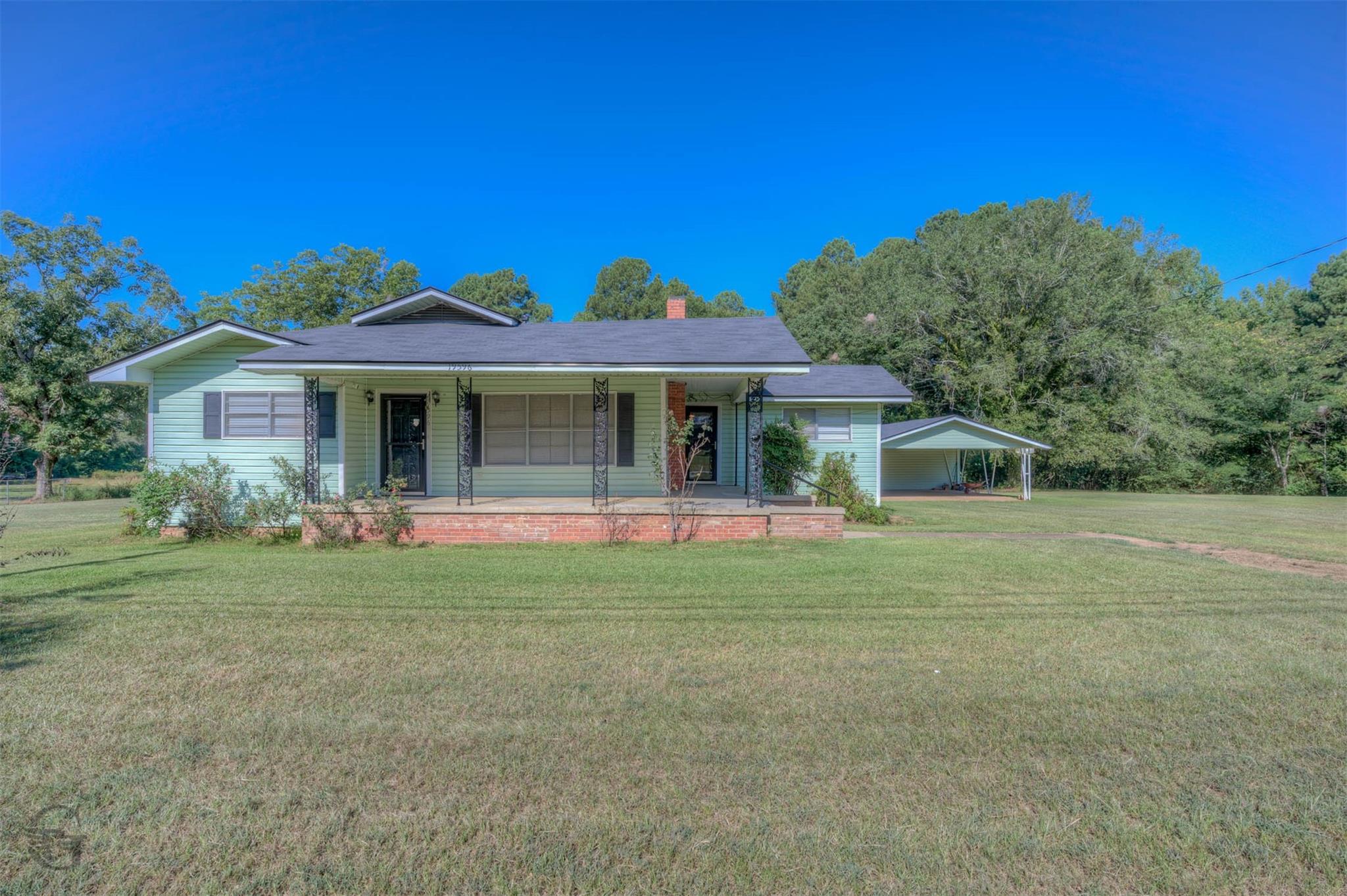 main property photo 0