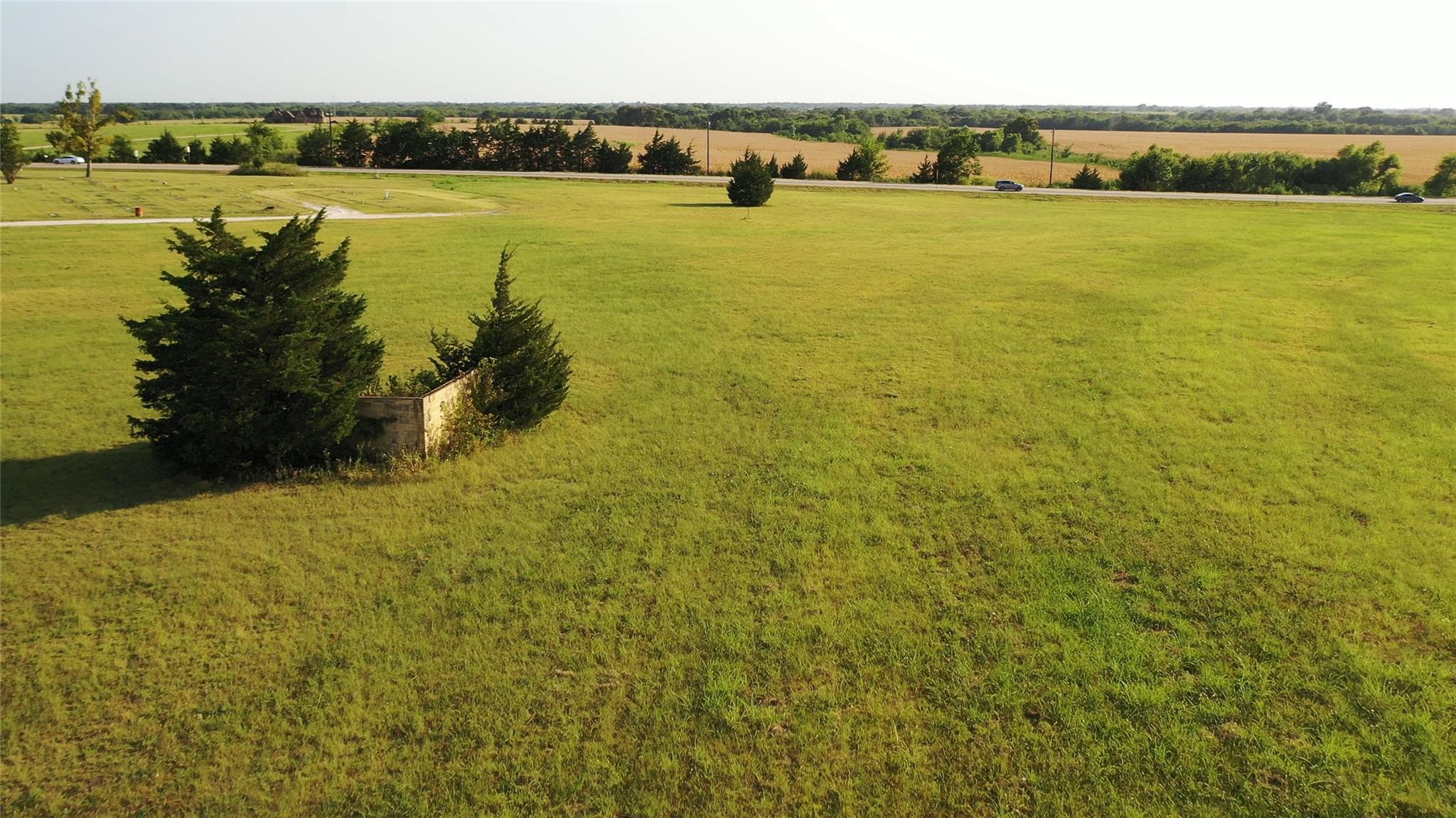 main property photo 6