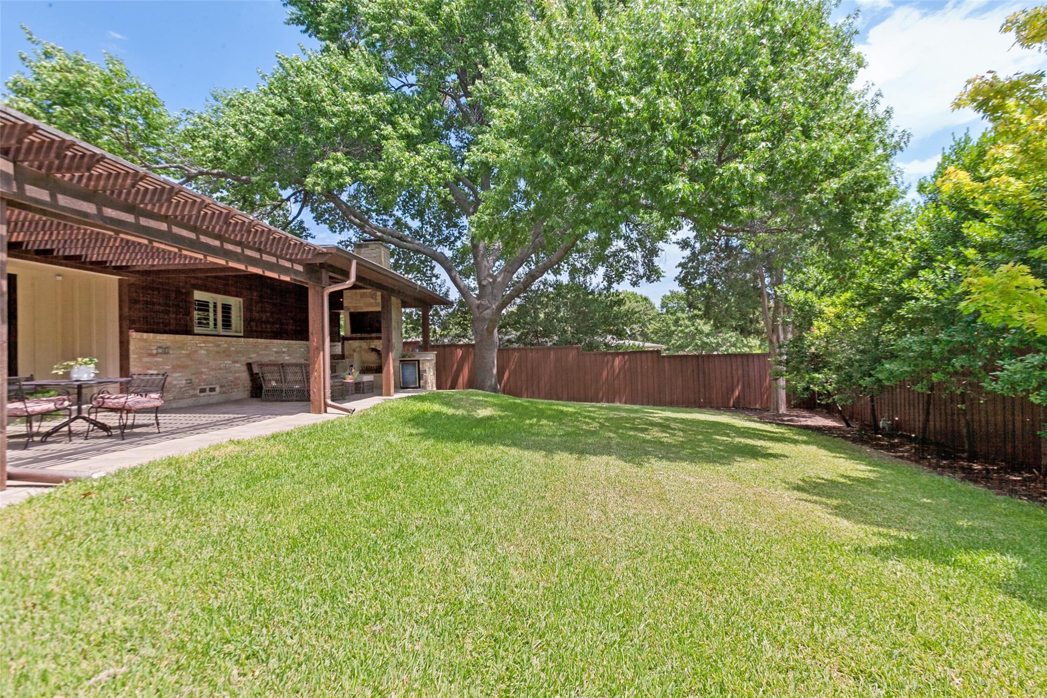 main property photo 31
