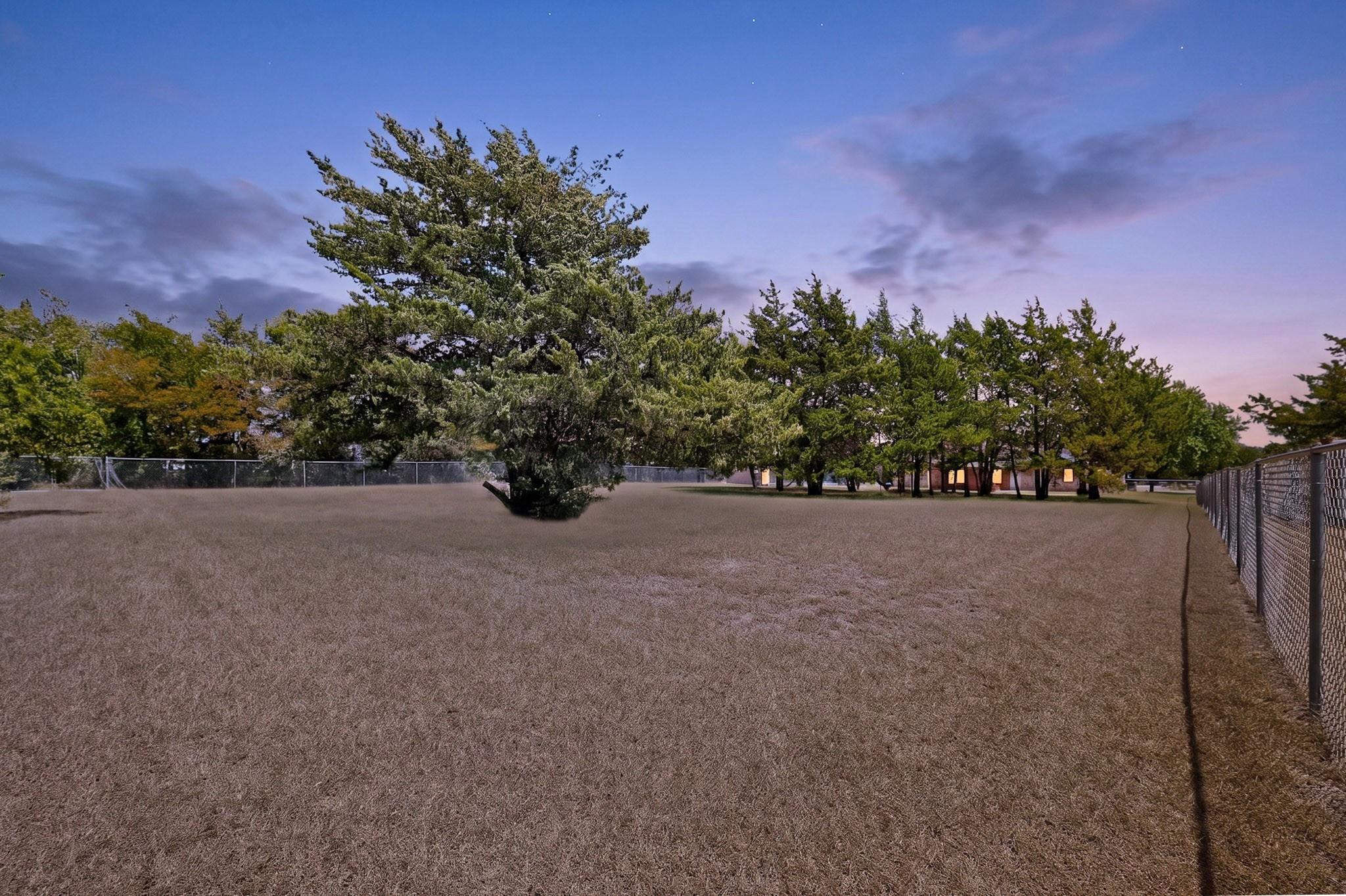main property photo 32