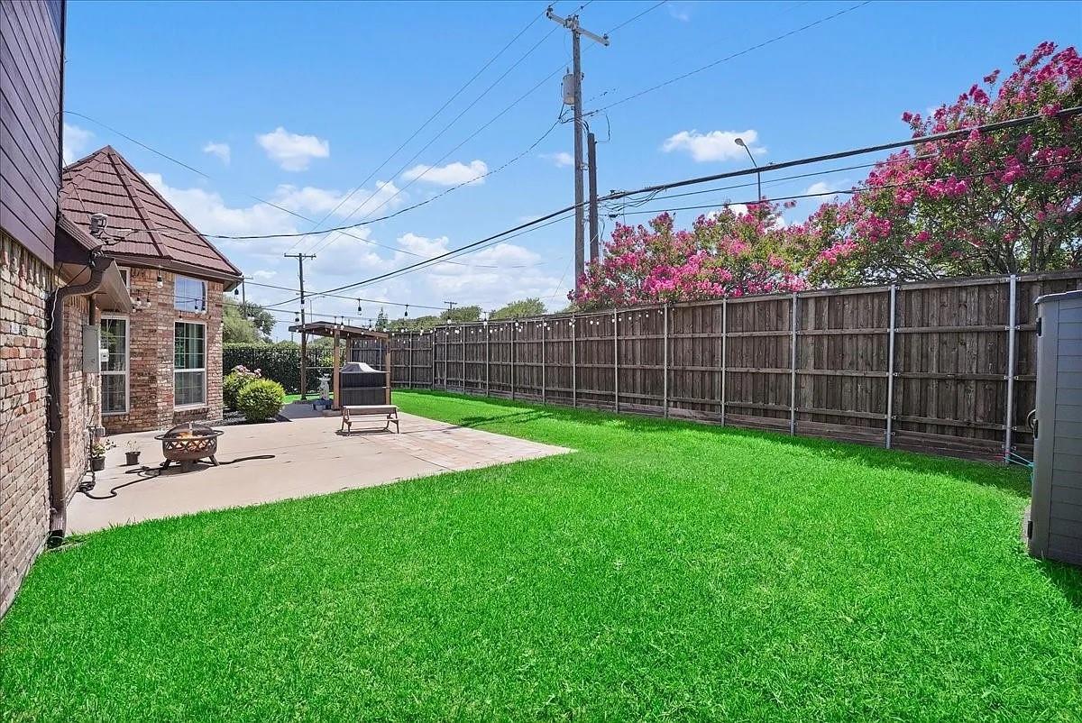 main property photo 32