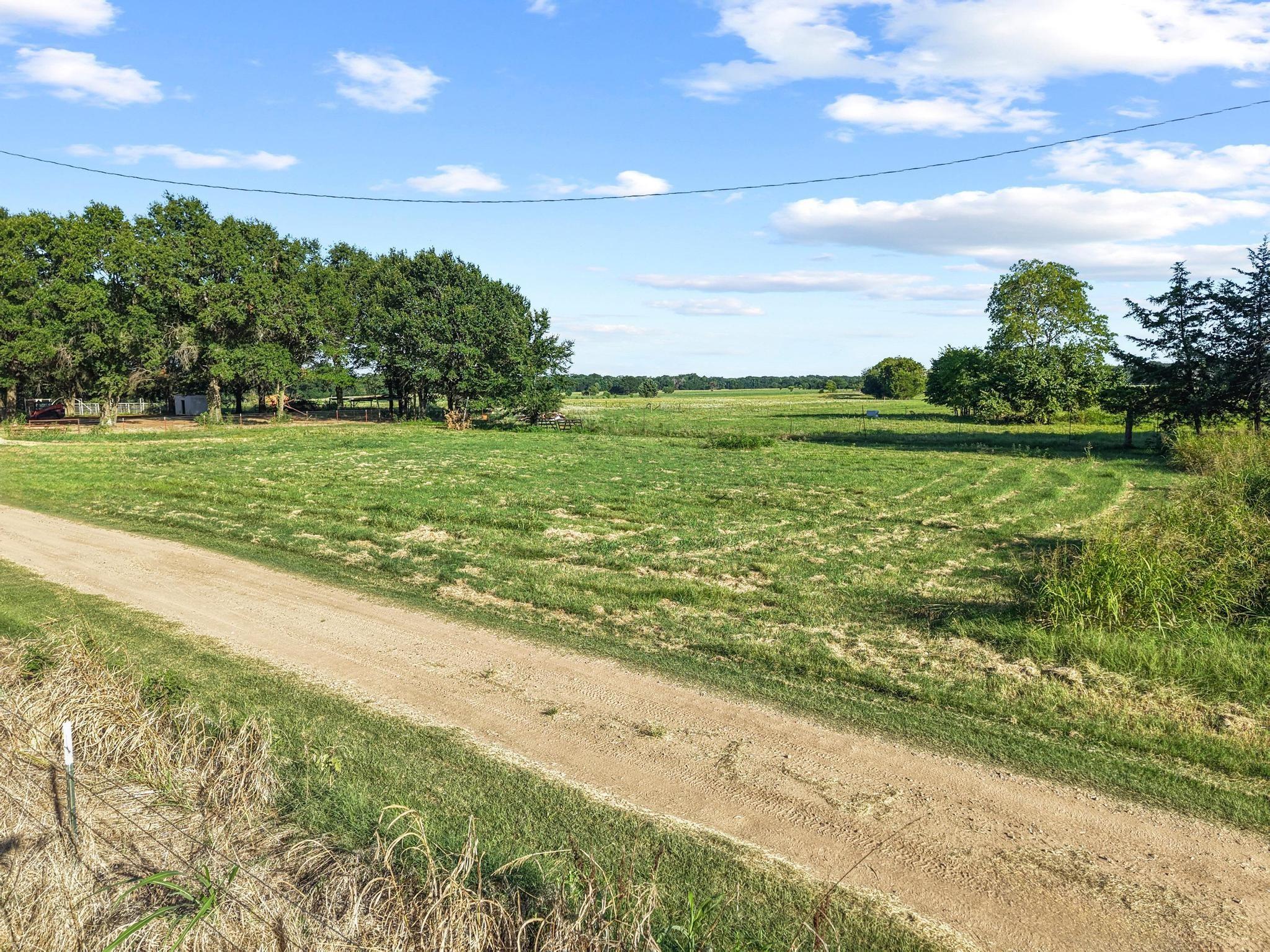 main property photo 25