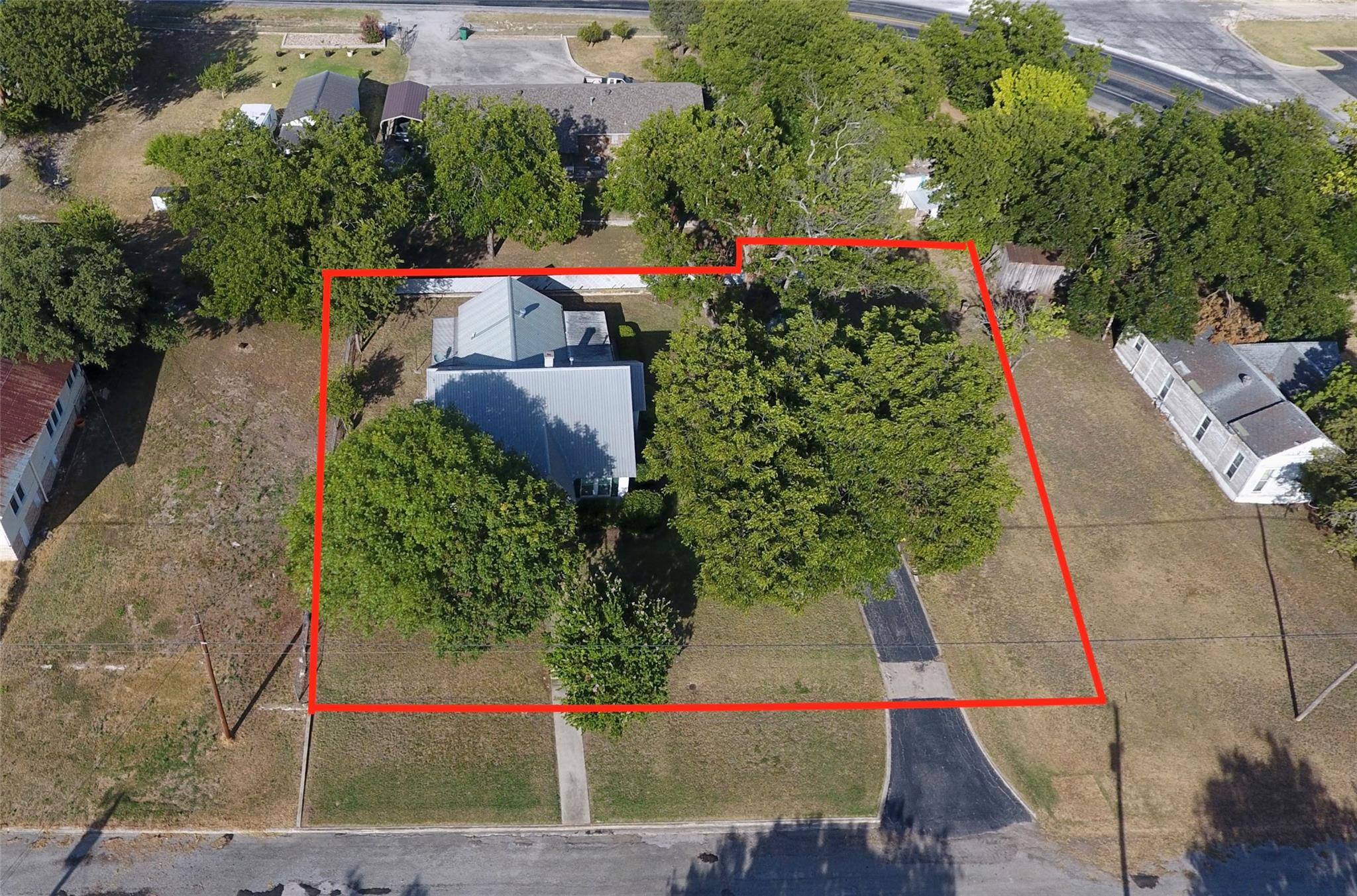 main property photo 3