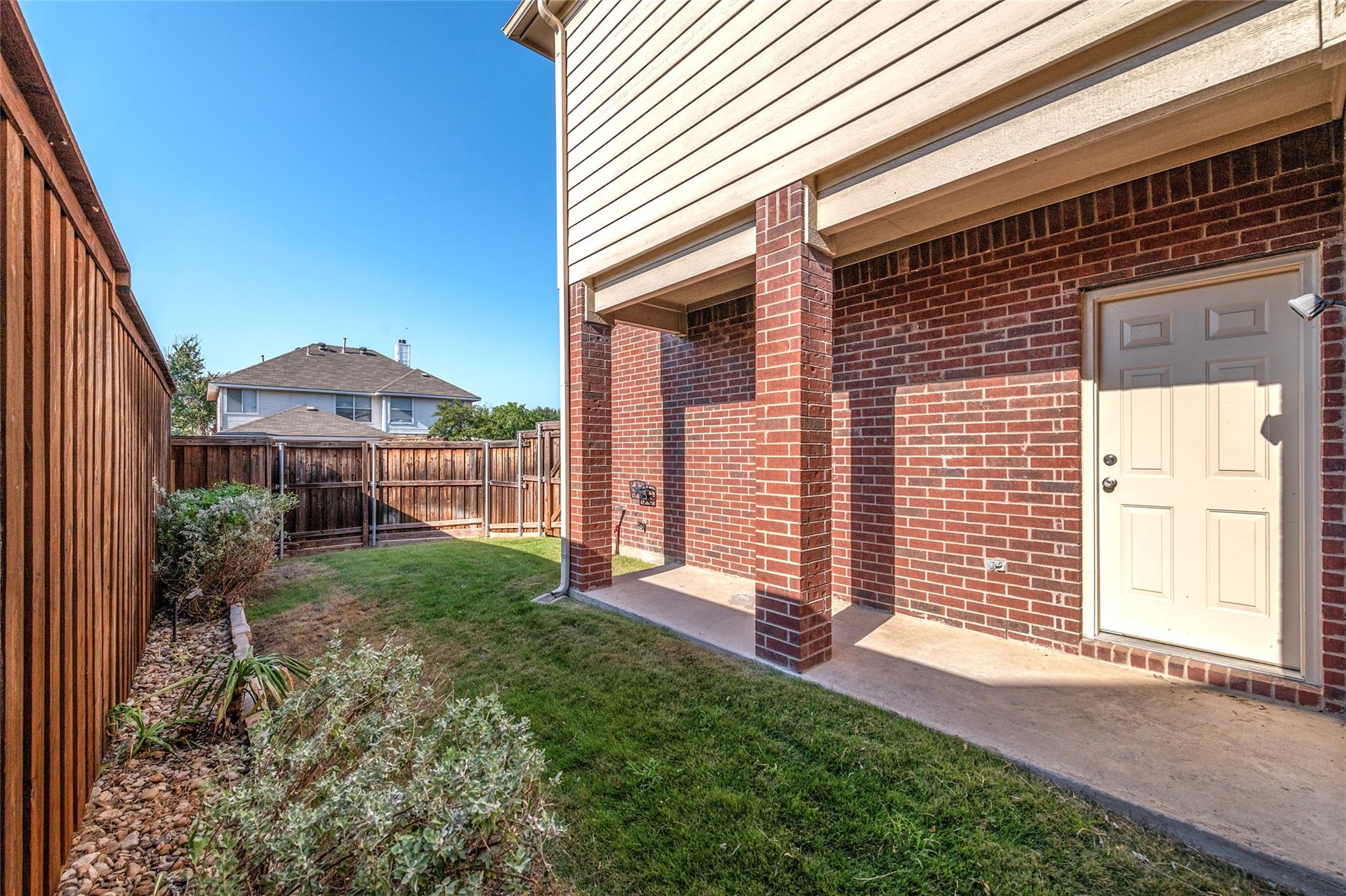 main property photo 29