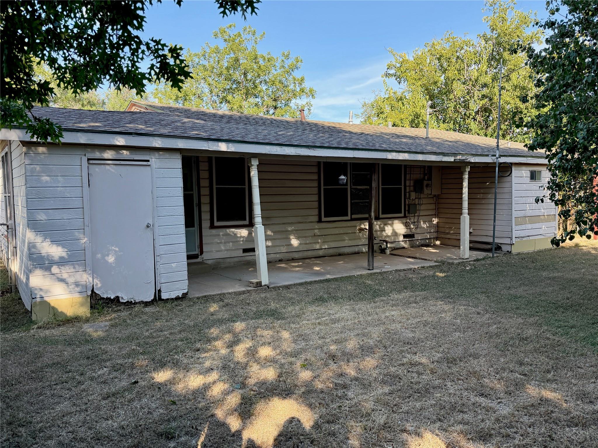 main property photo 18