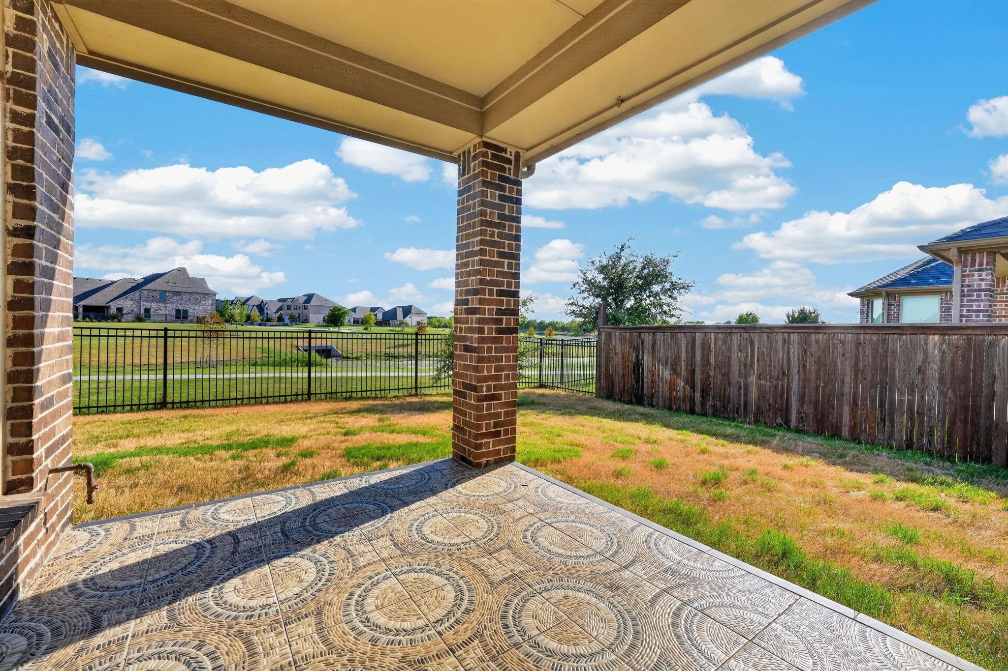 main property photo 35