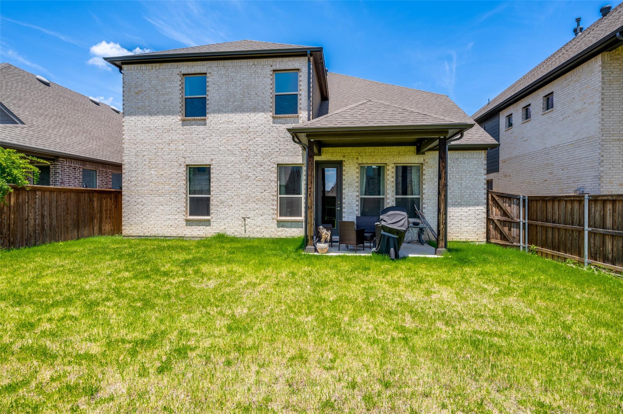 main property photo 33