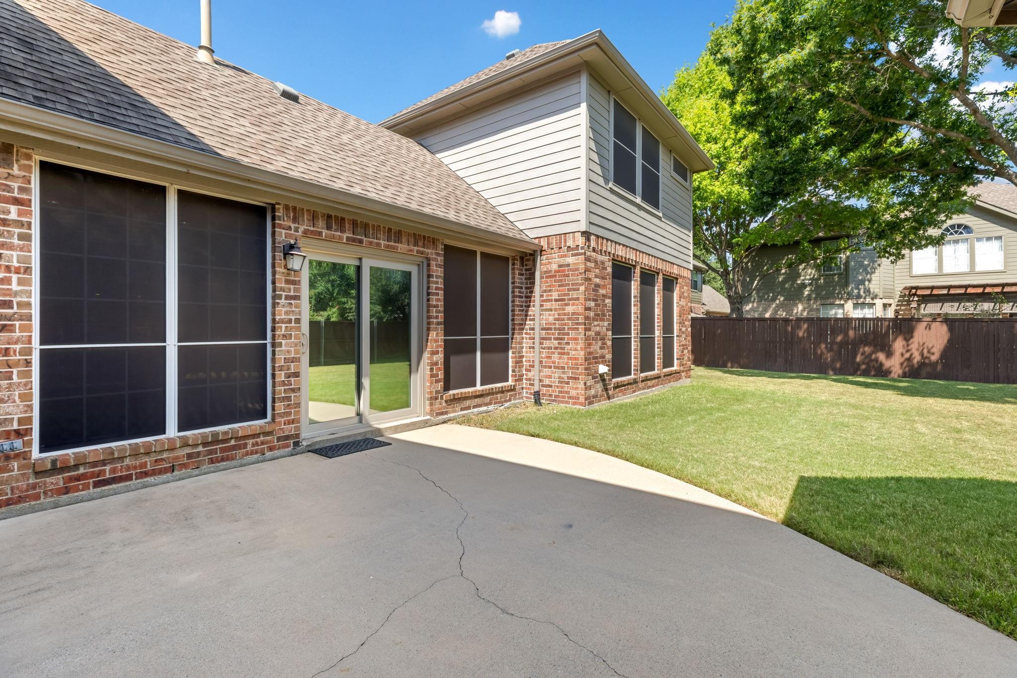 main property photo 30