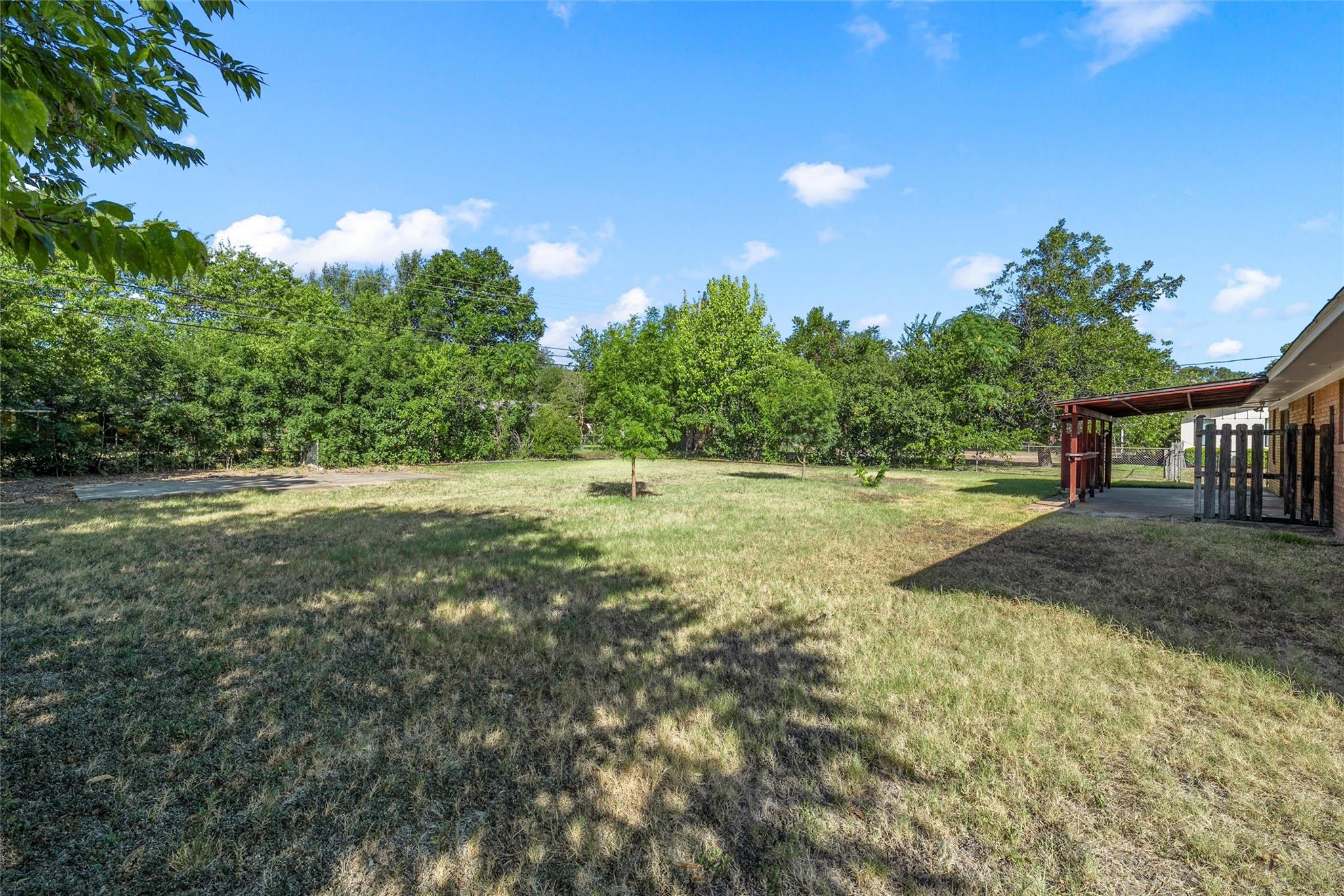 main property photo 31